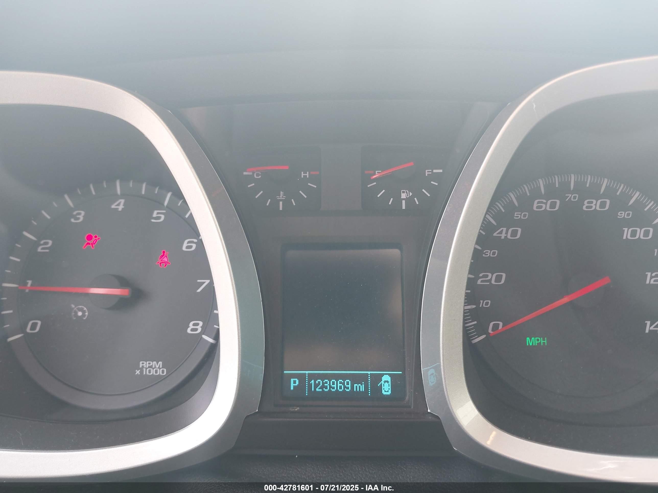 CHEVROLET EQUINOX image 7