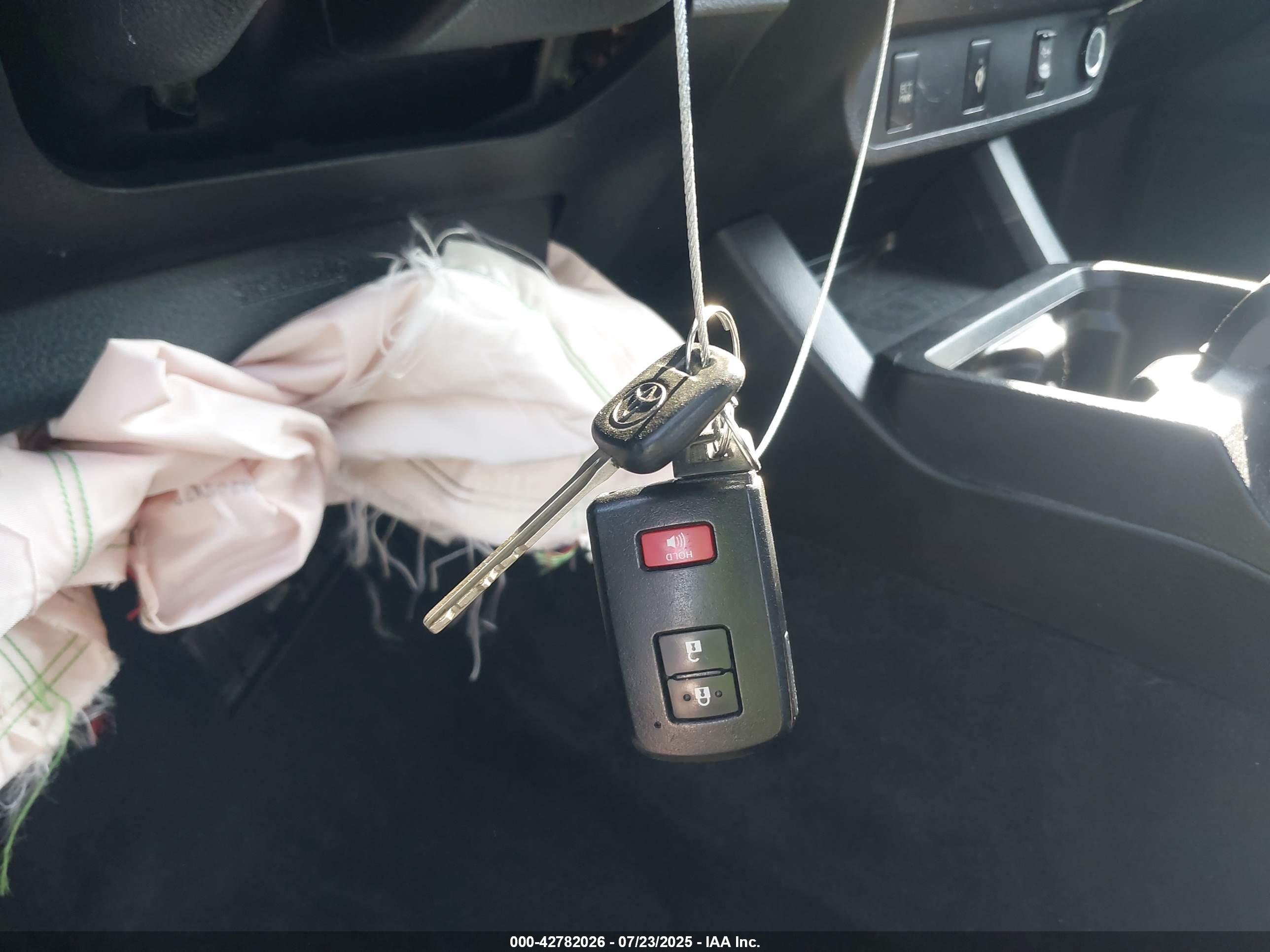 TOYOTA TACOMA image 11