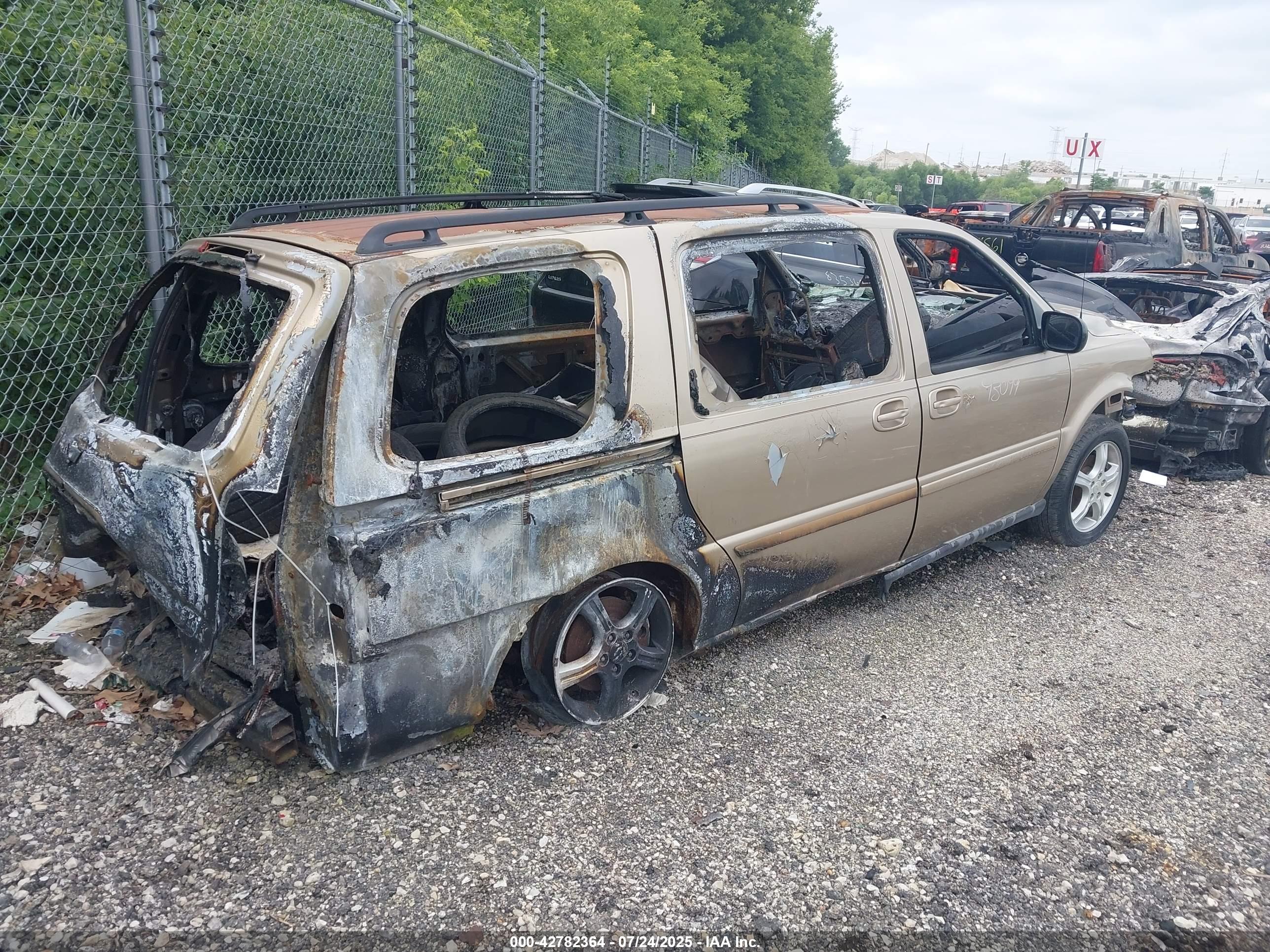 CHEVROLET UPLANDER image 4