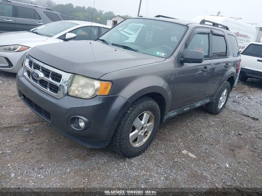 FORD ESCAPE image 2