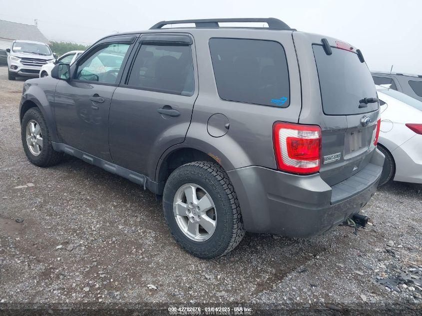 FORD ESCAPE image 3