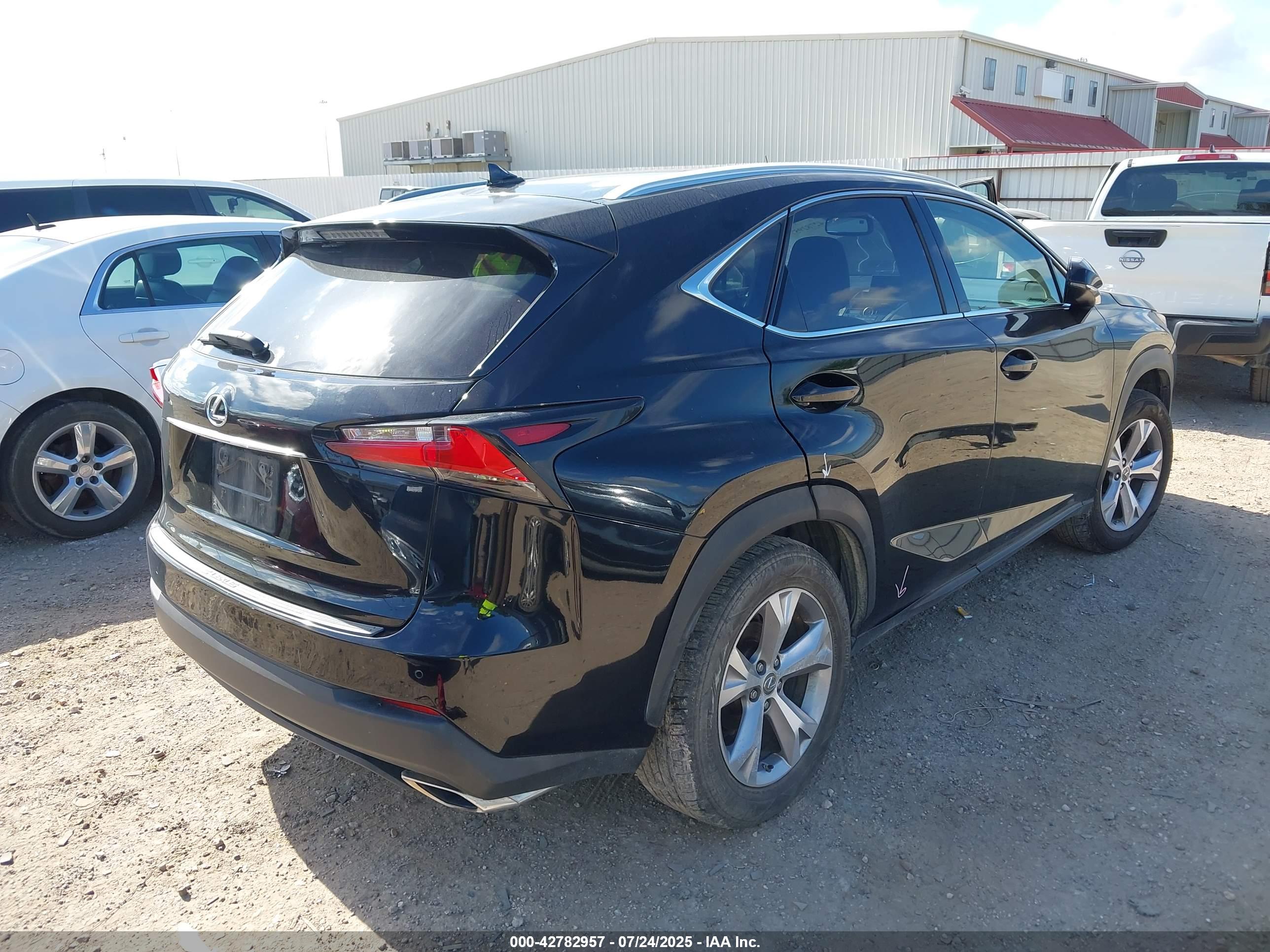 LEXUS NX image 4