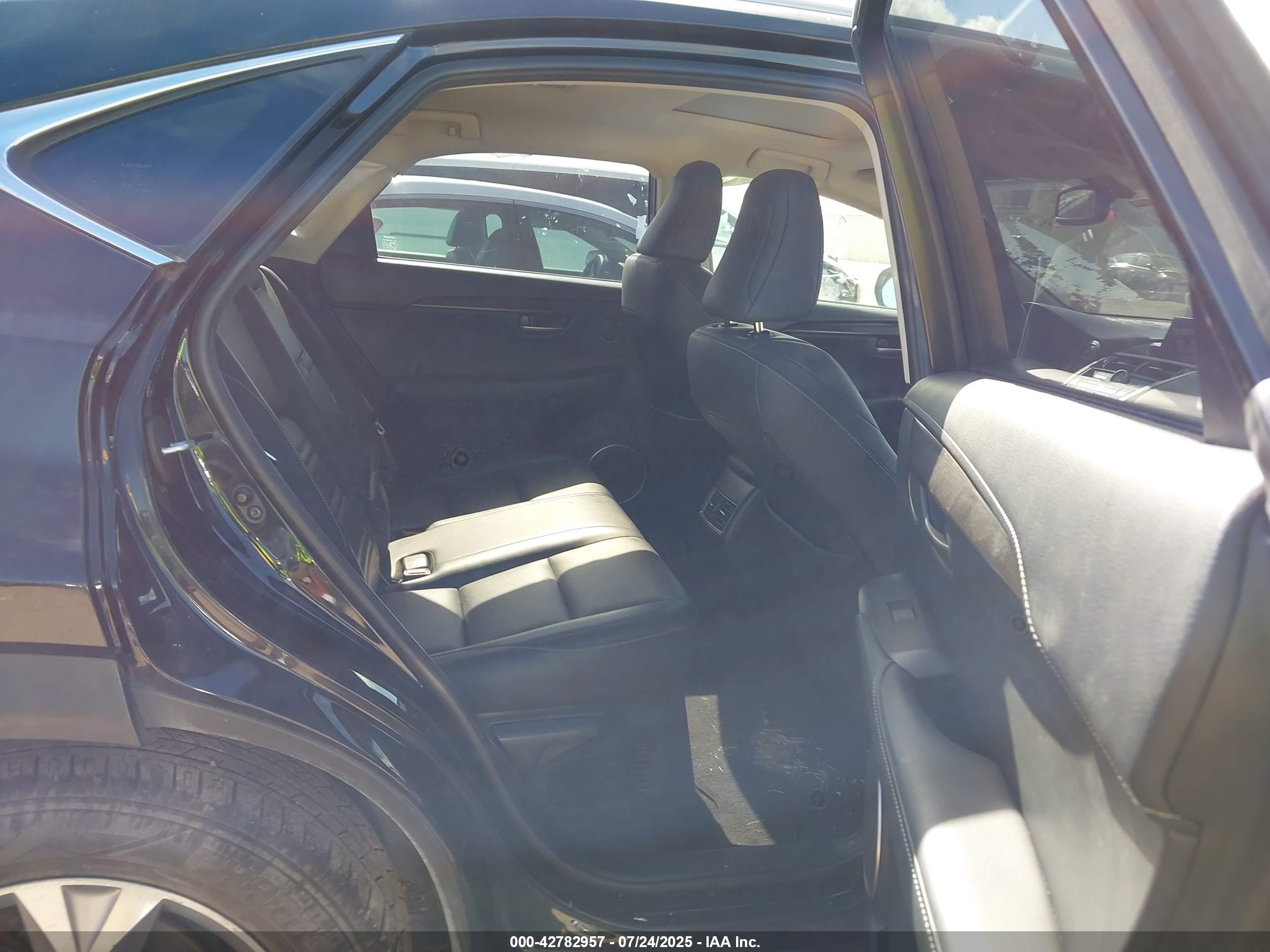 LEXUS NX image 8