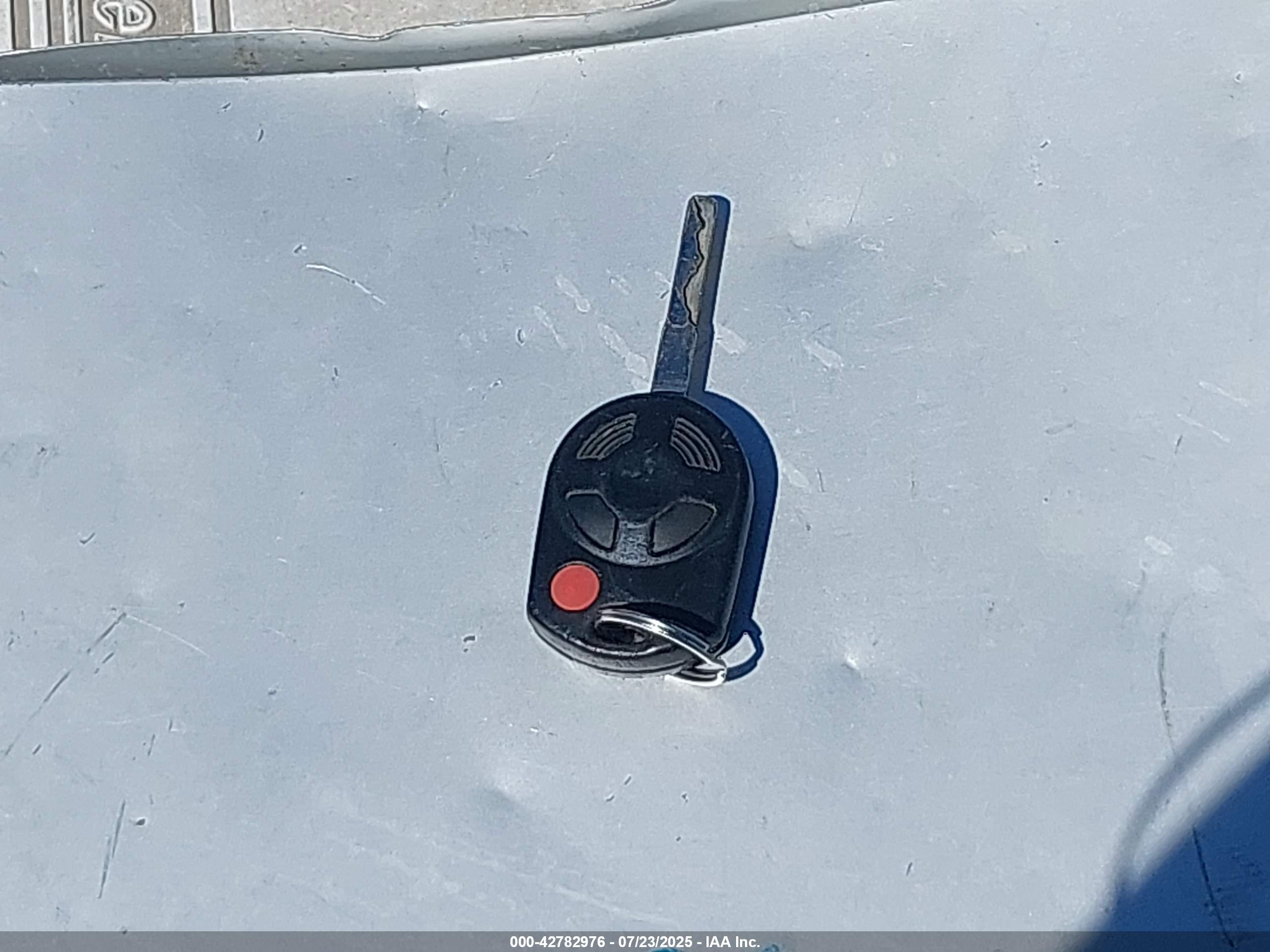 FORD ESCAPE image 11