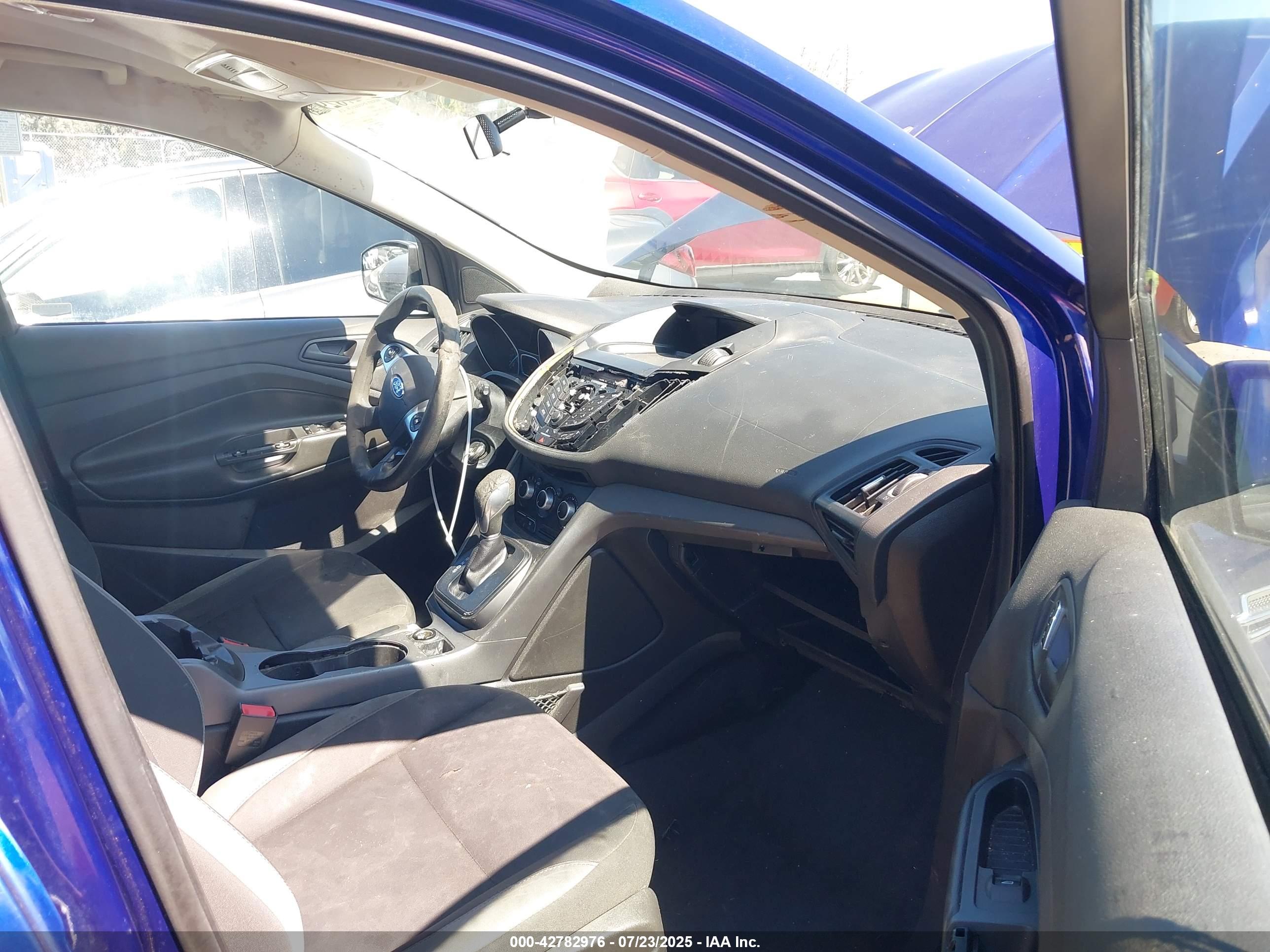 FORD ESCAPE image 5