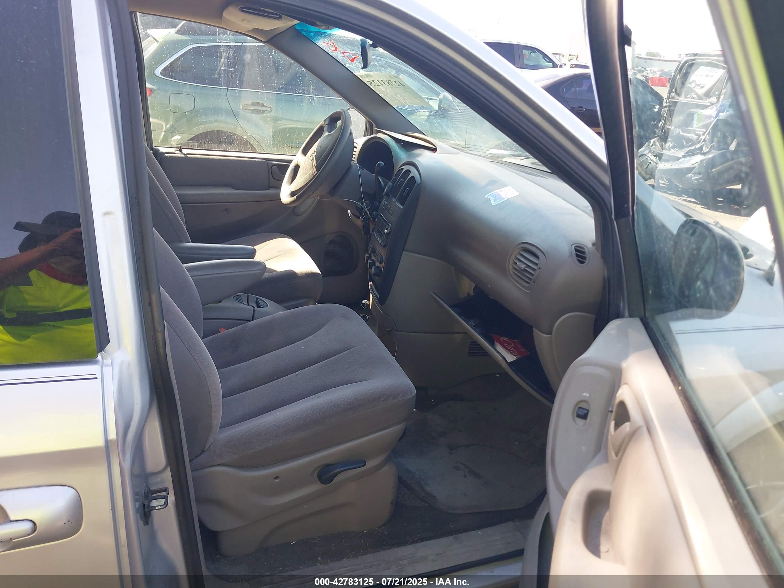 DODGE GRAND image 5