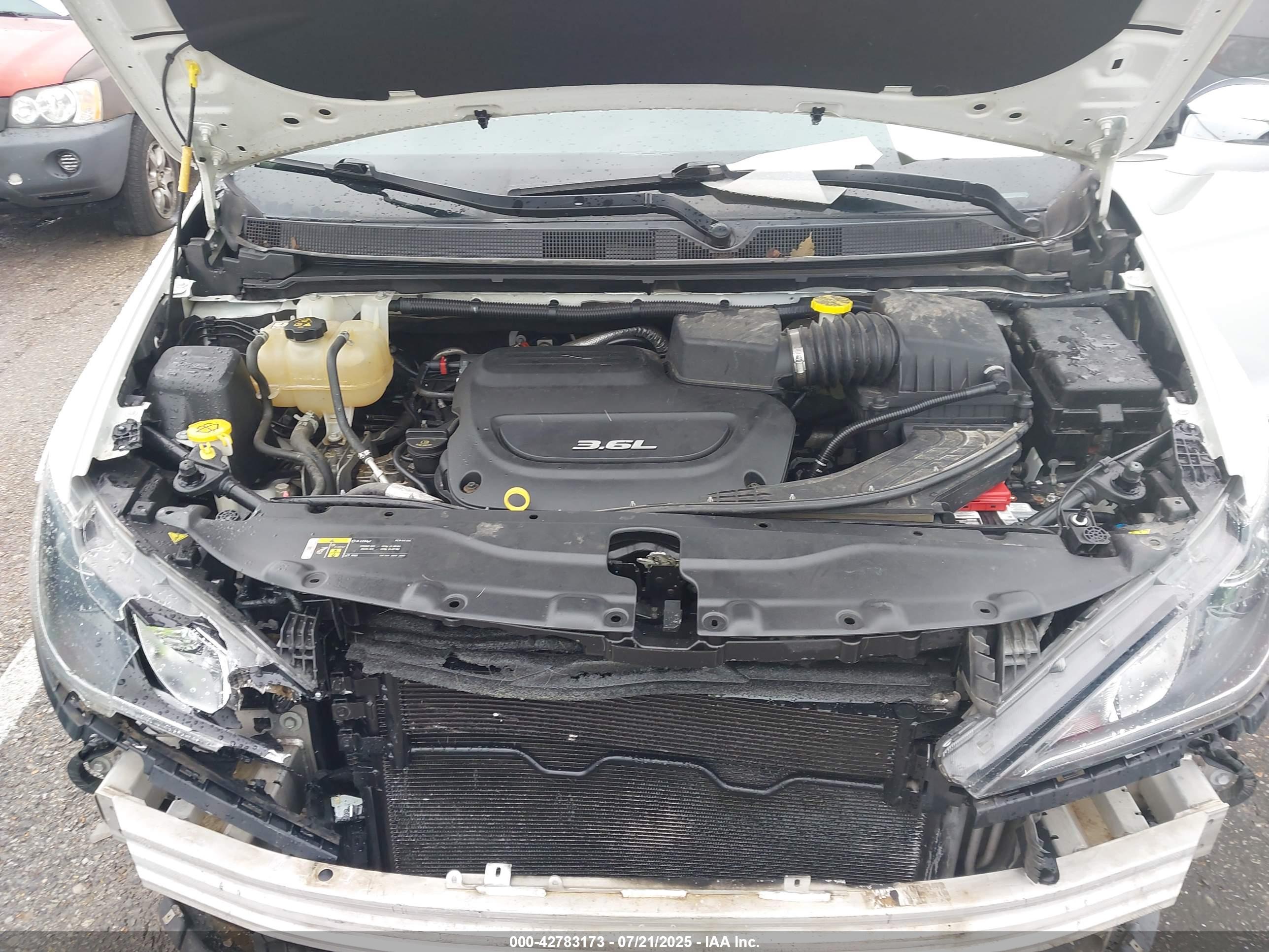 CHRYSLER PACIFICA image 10