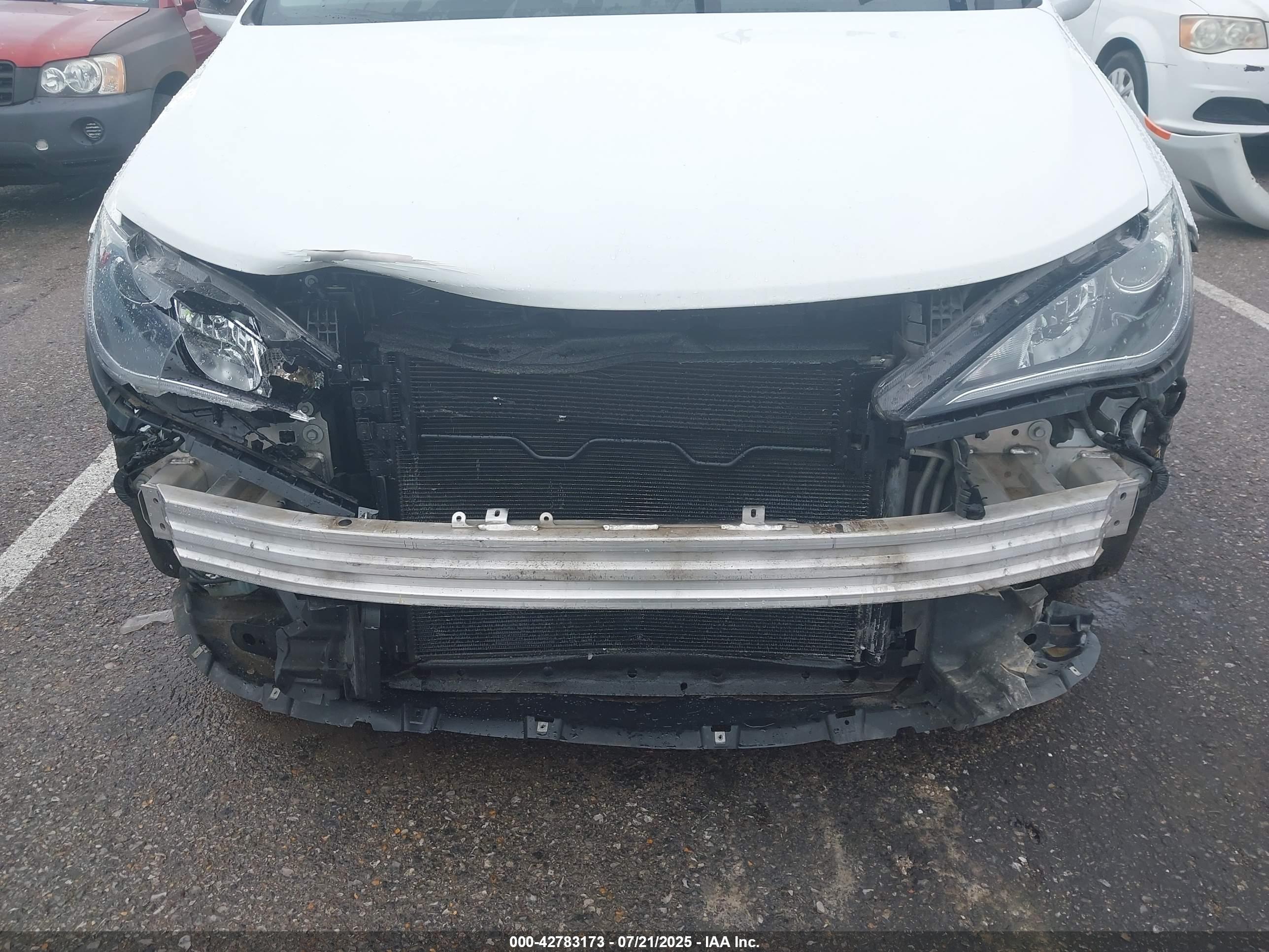 CHRYSLER PACIFICA image 6