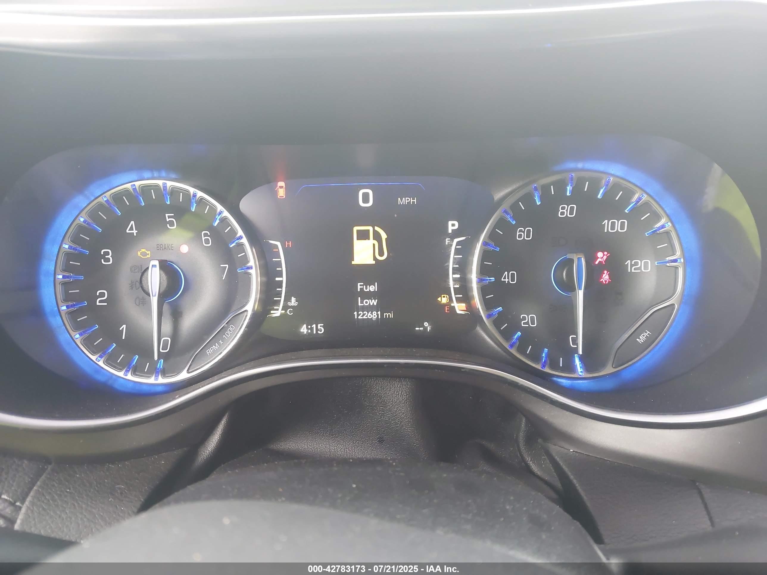 CHRYSLER PACIFICA image 7