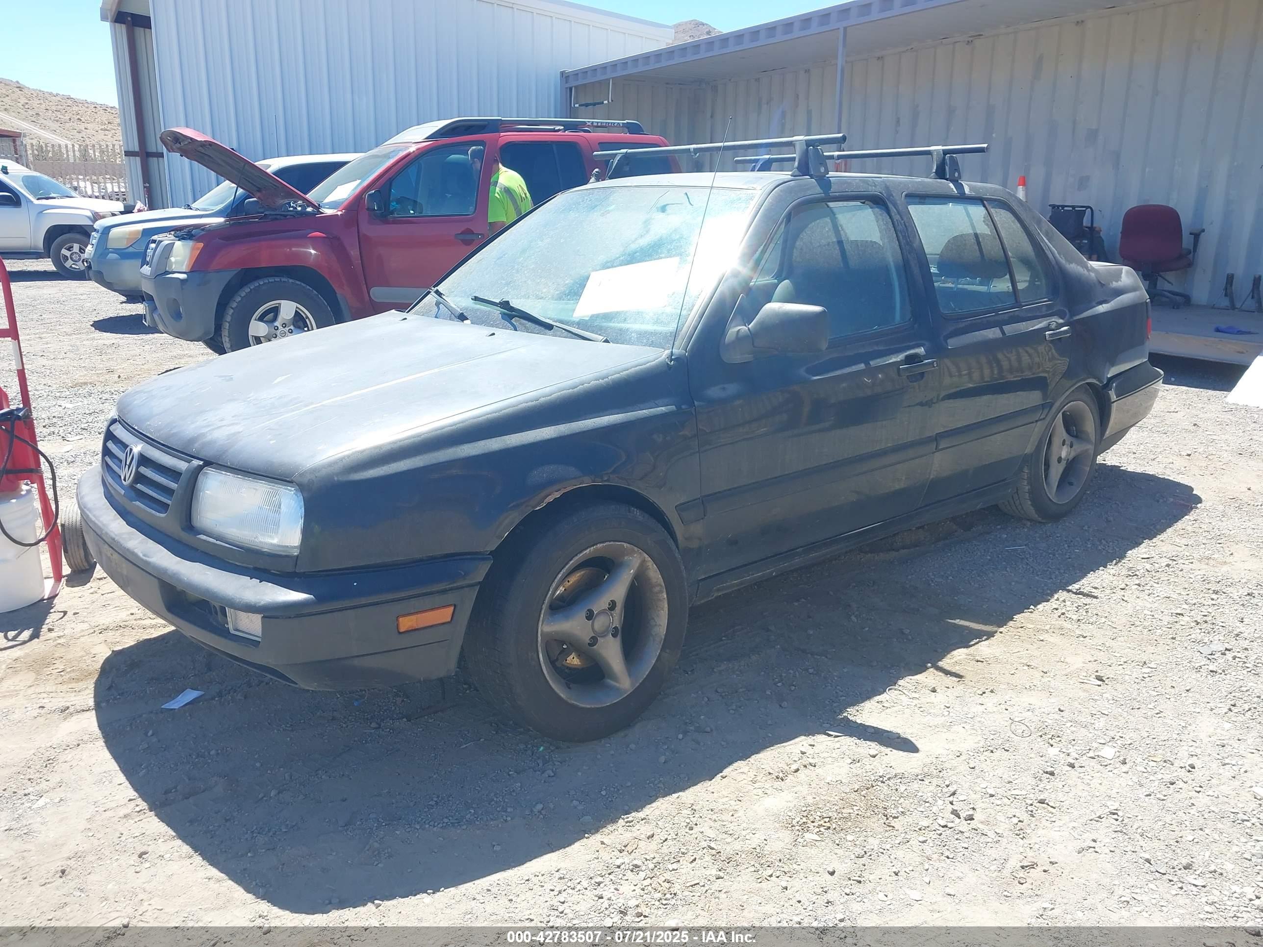 VOLKSWAGEN JETTA image 2