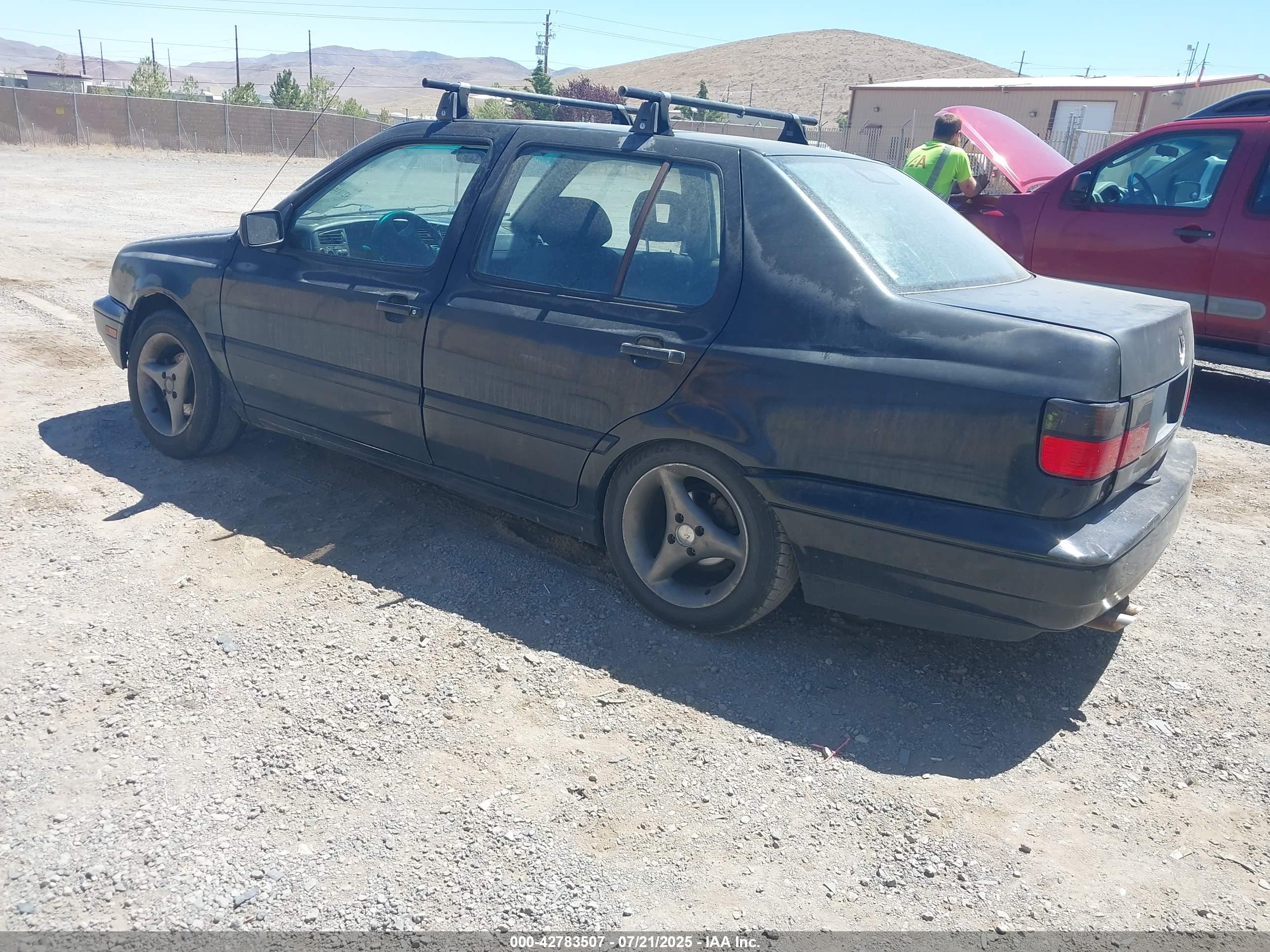 VOLKSWAGEN JETTA image 3