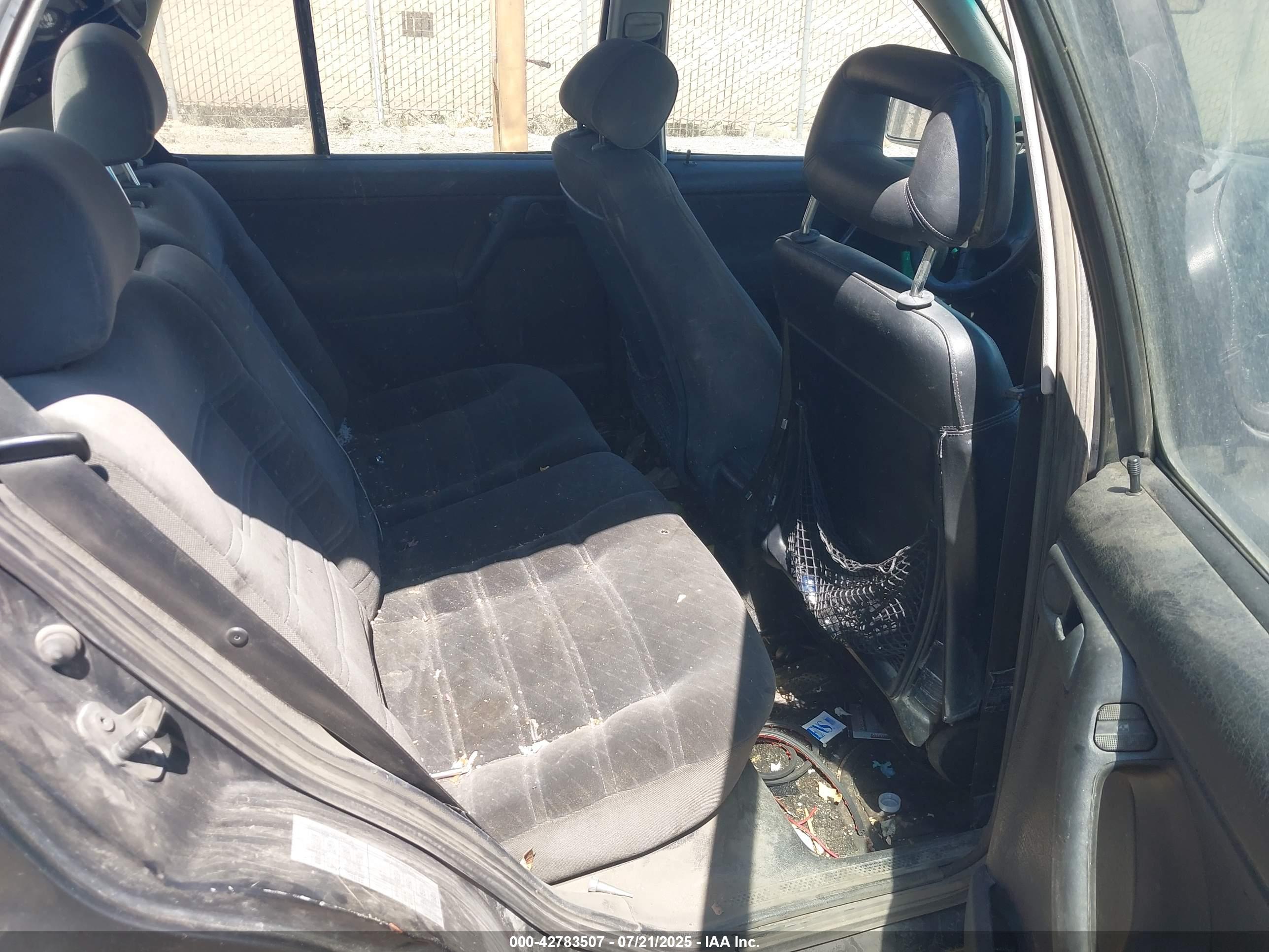 VOLKSWAGEN JETTA image 8