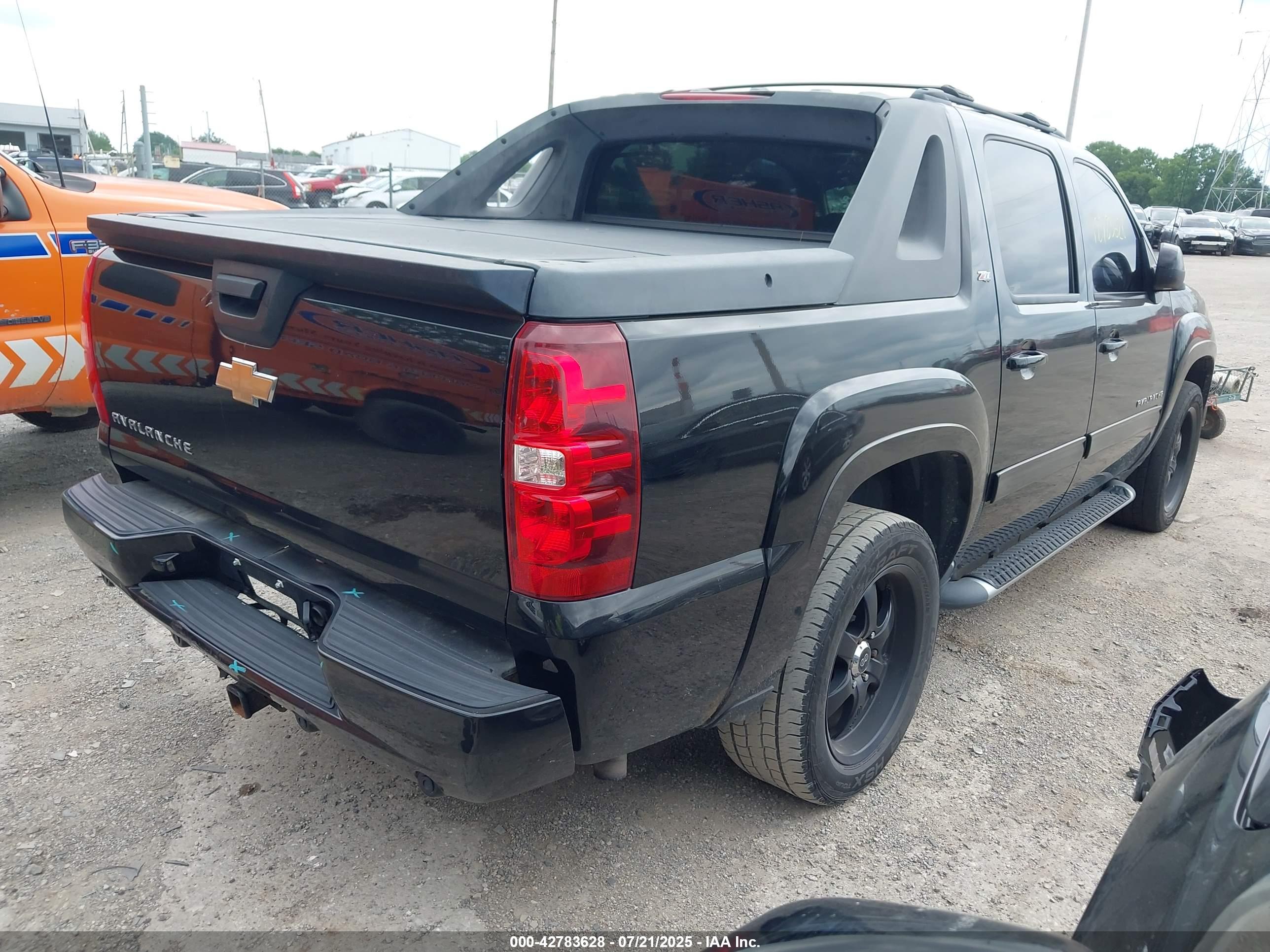 CHEVROLET AVALANCHE image 4