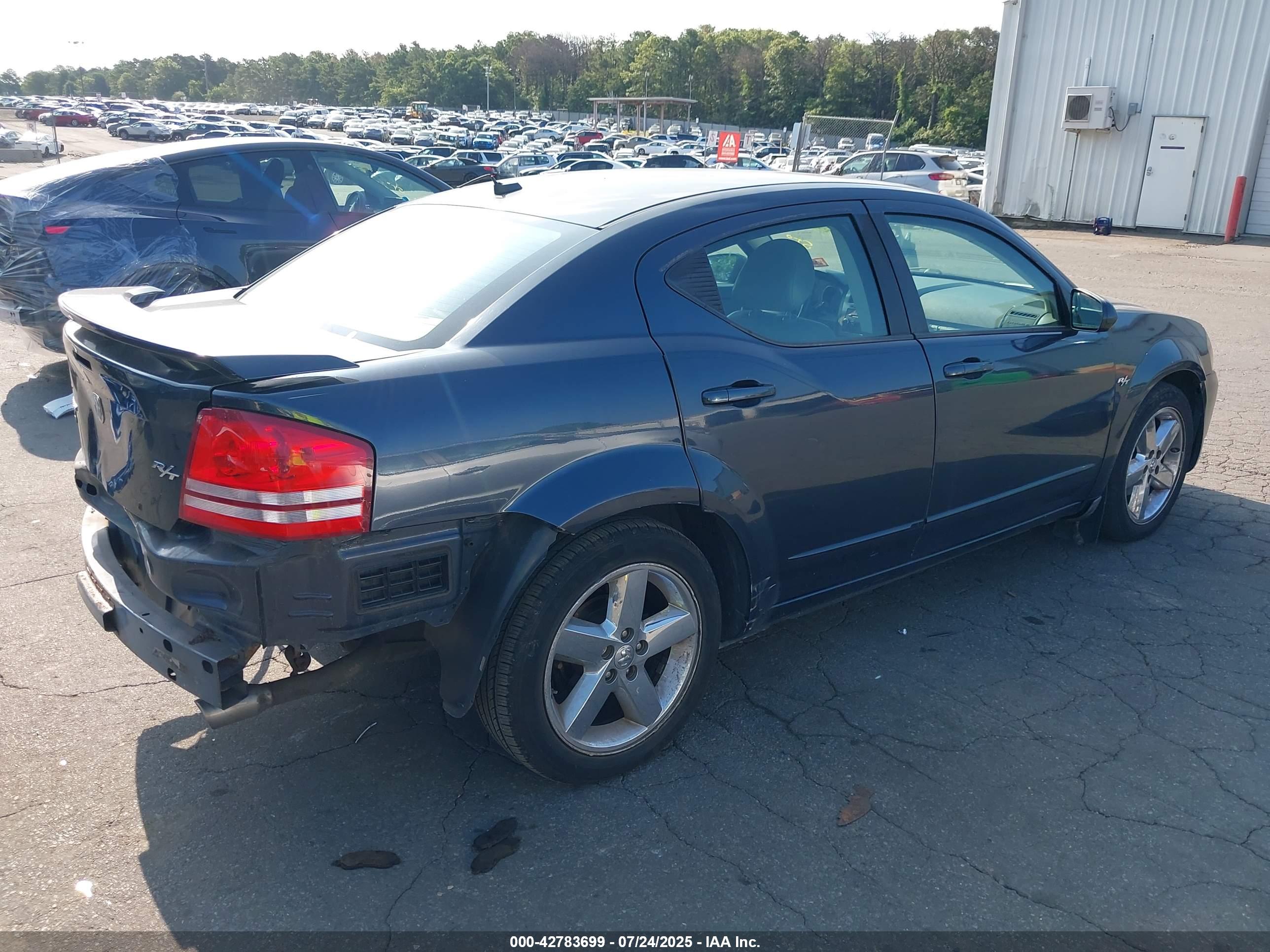DODGE AVENGER image 4