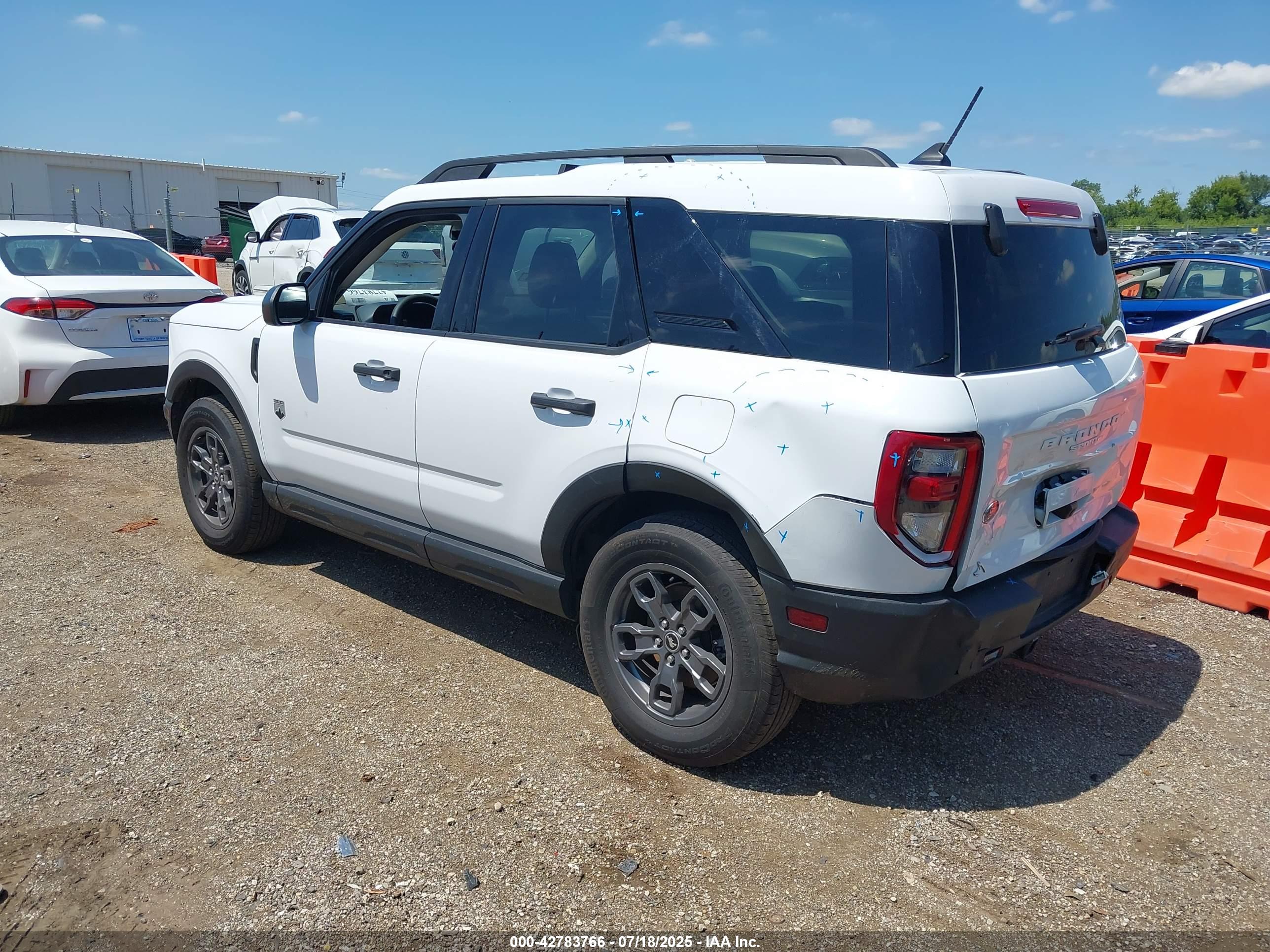 FORD BRONCO image 3
