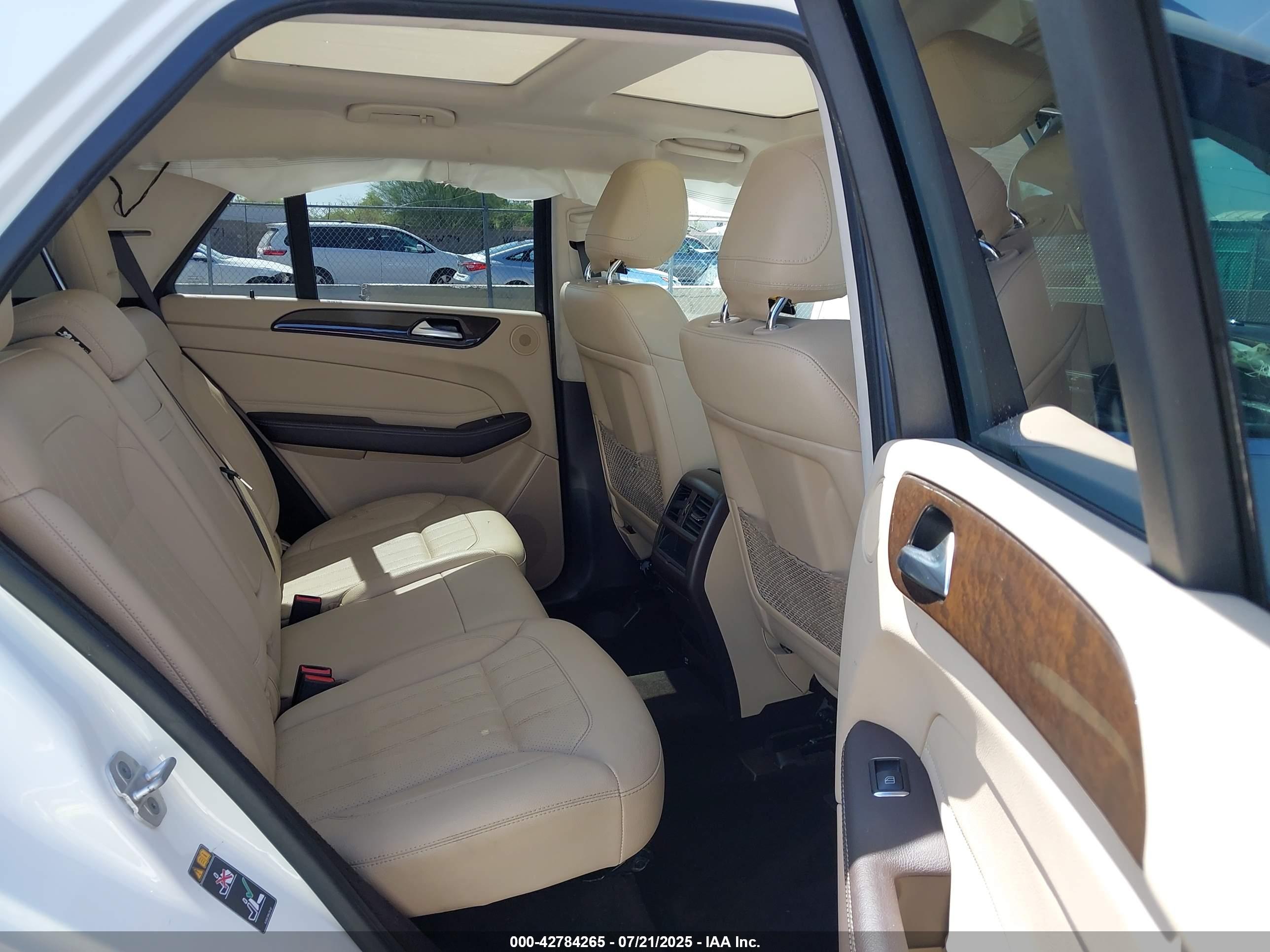MERCEDES-BENZ GLE image 8