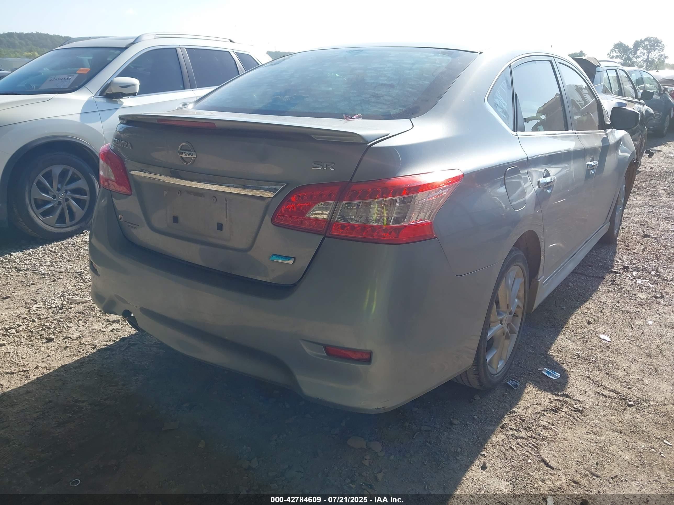 NISSAN SENTRA image 4
