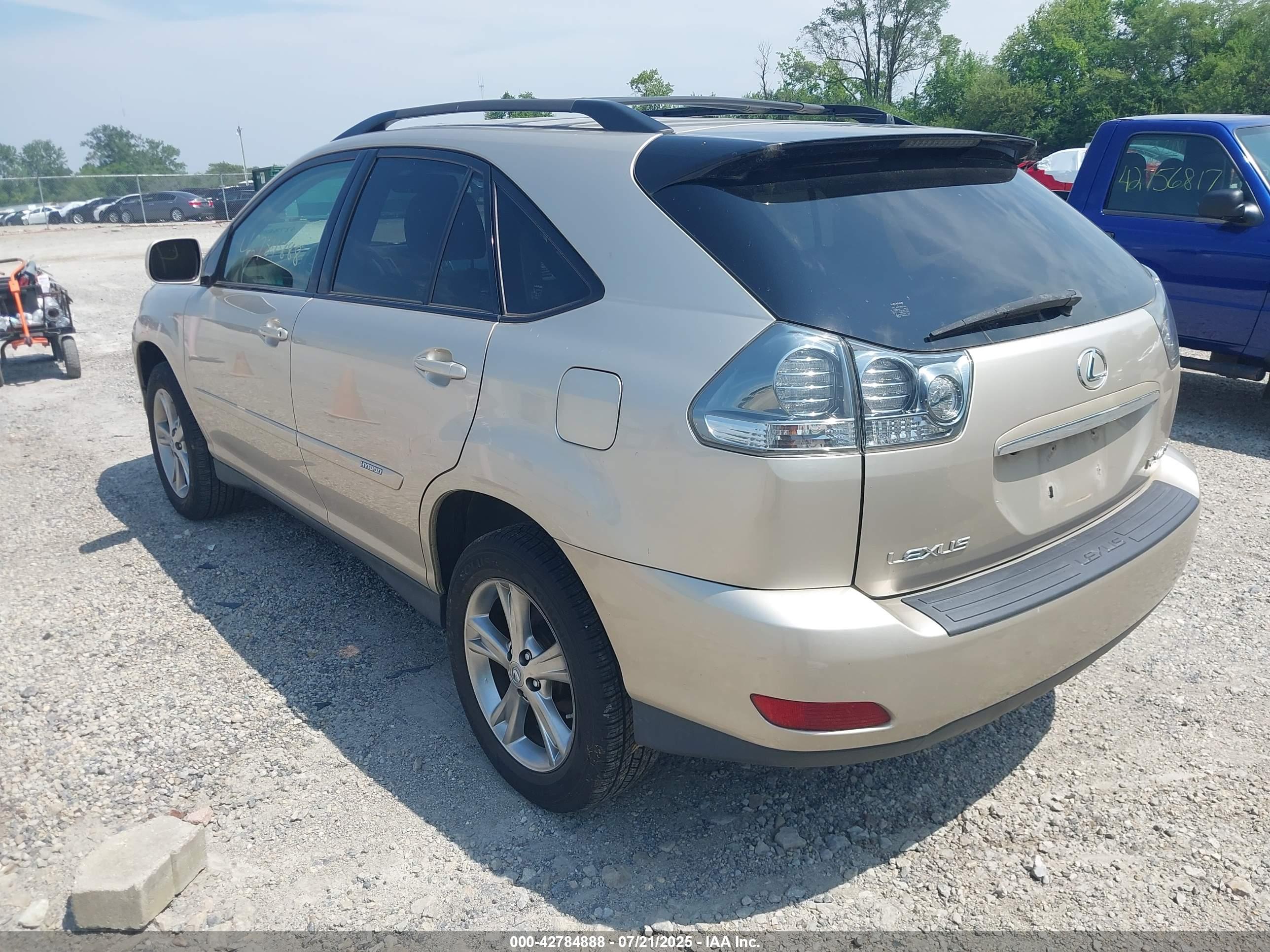 LEXUS RX image 3
