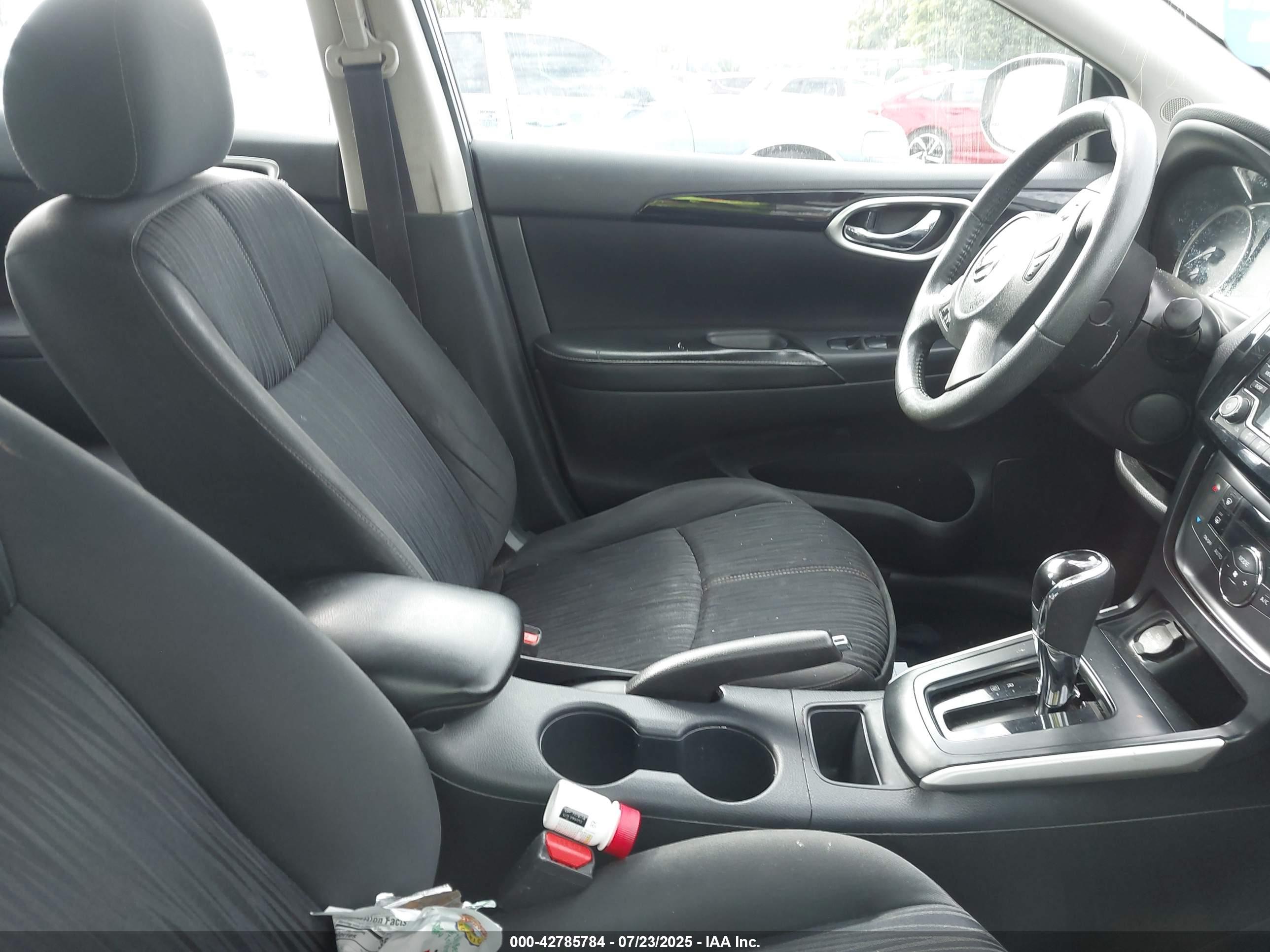 NISSAN SENTRA image 5