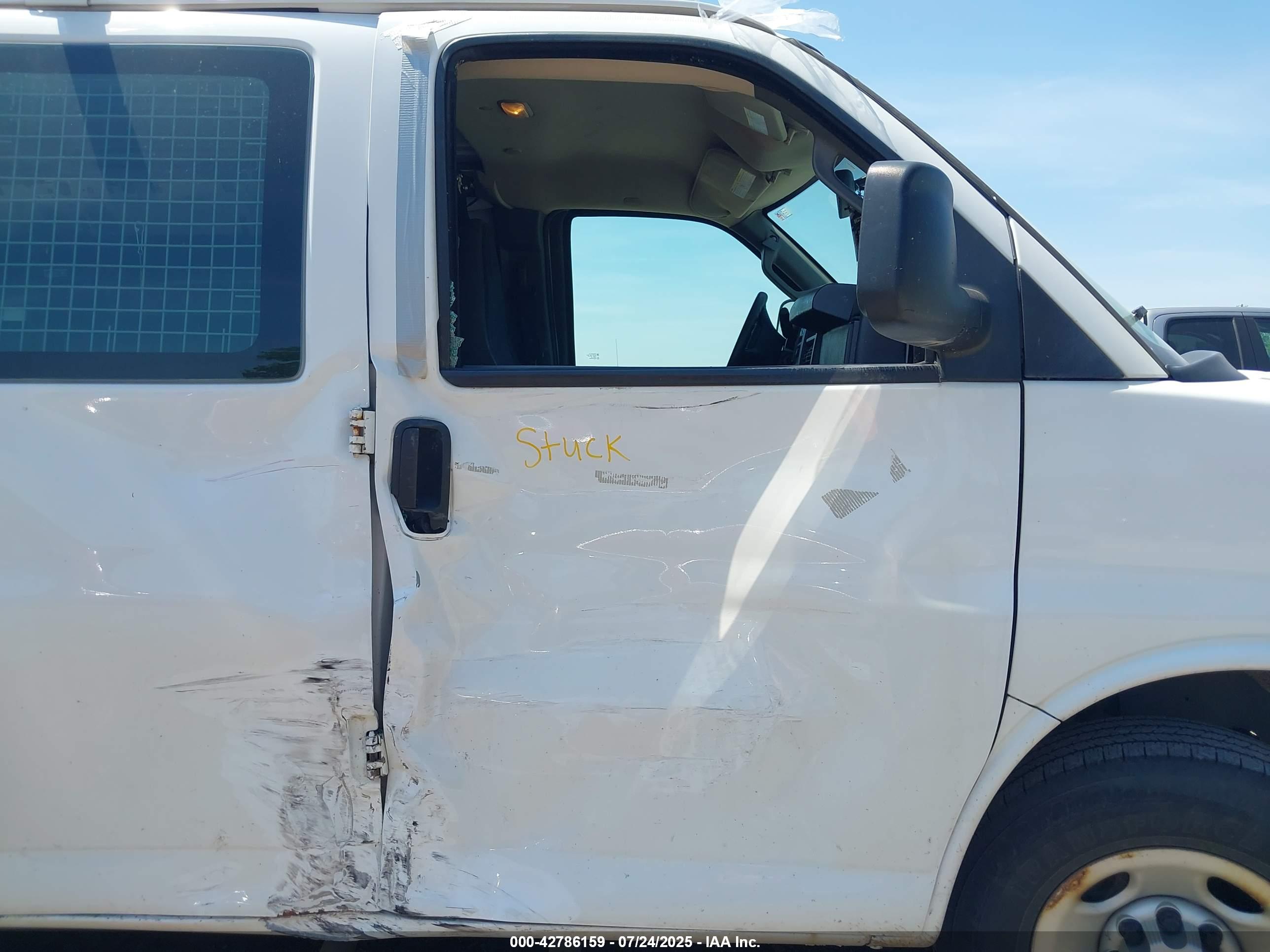 GMC SAVANA image 5