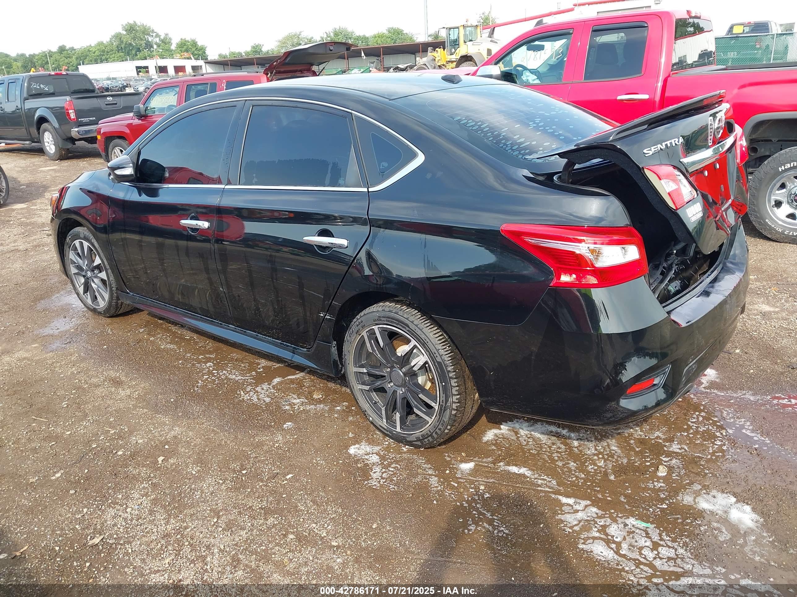 NISSAN SENTRA image 3