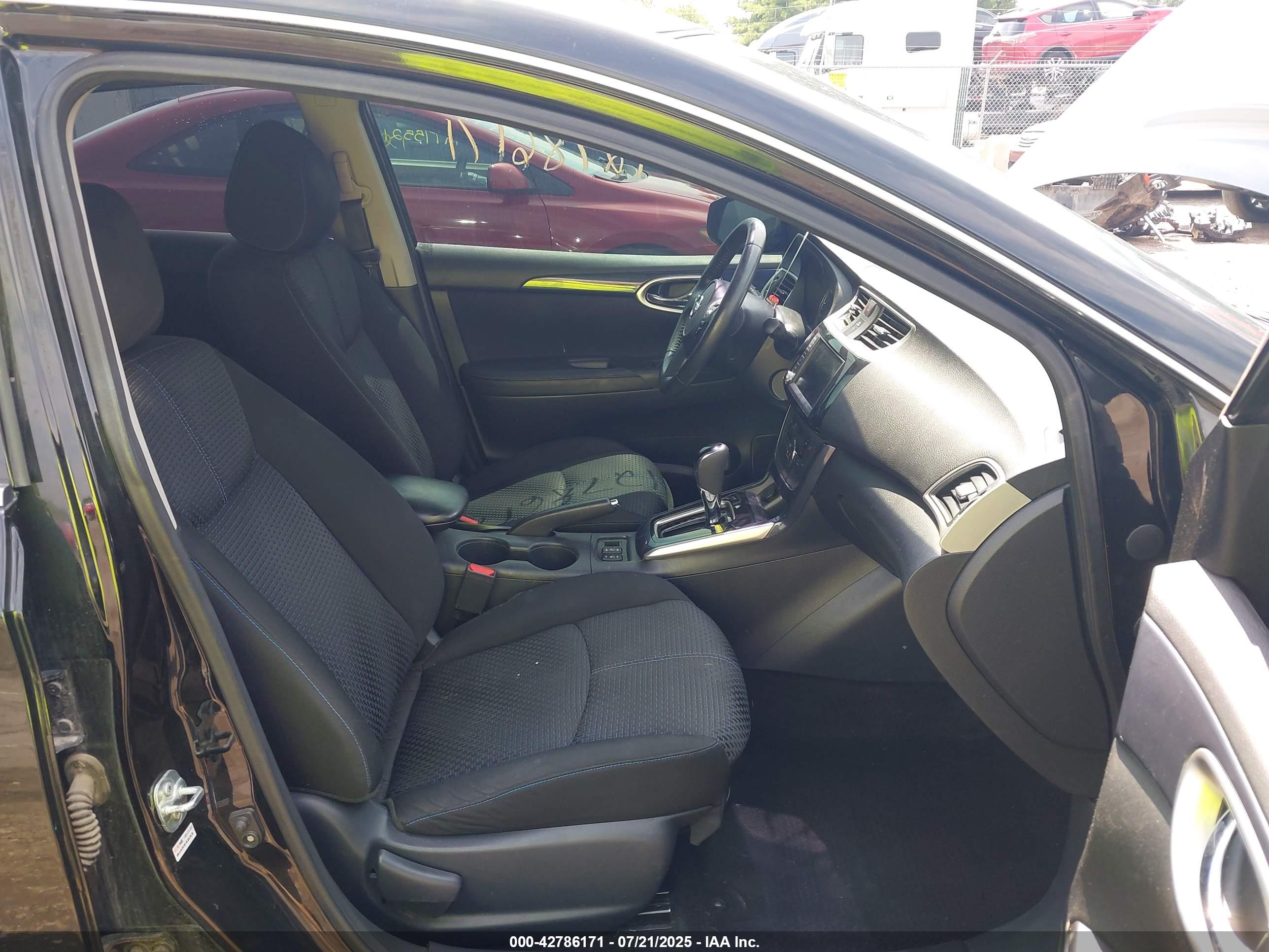 NISSAN SENTRA image 5