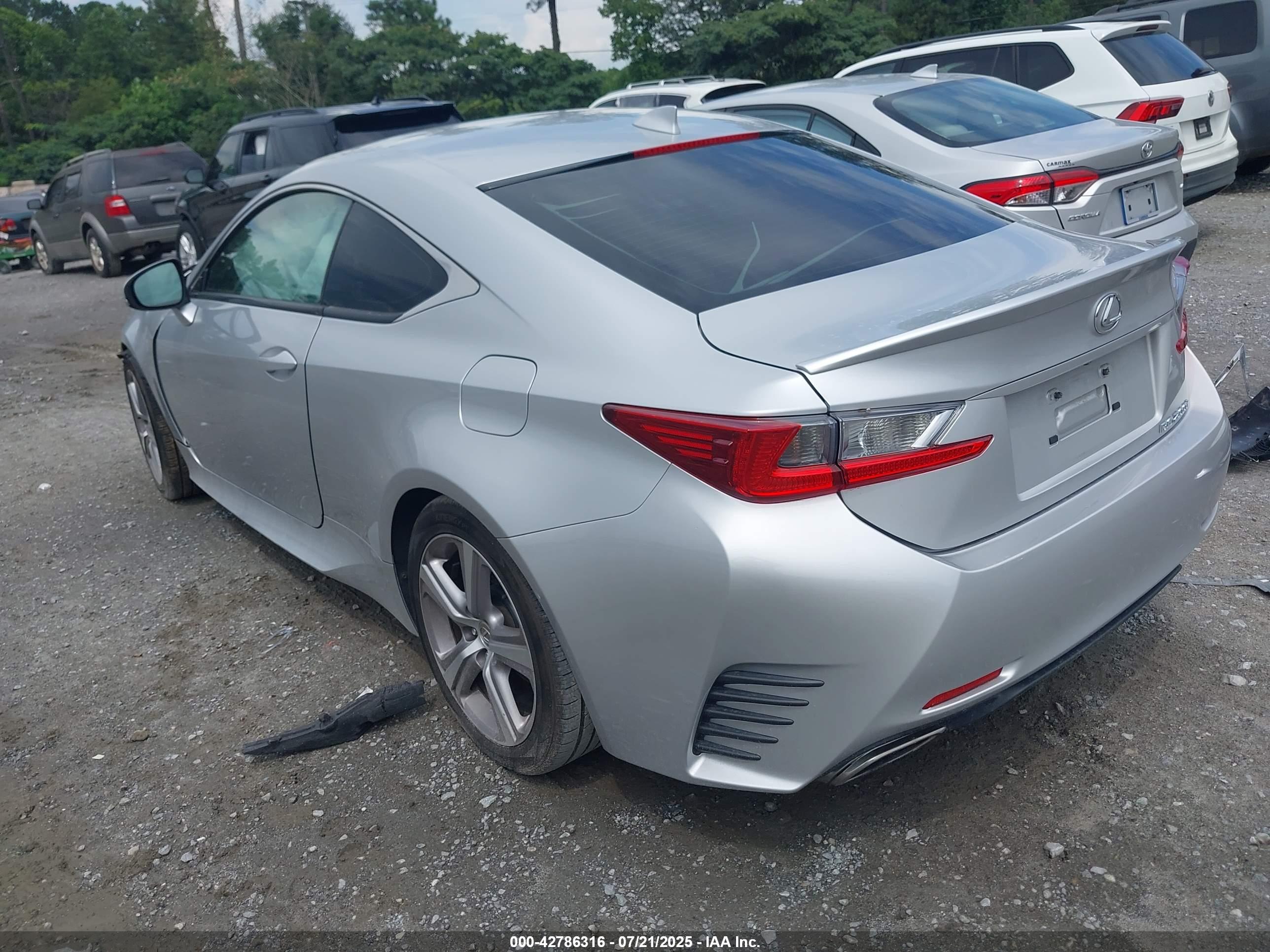 LEXUS RC image 3