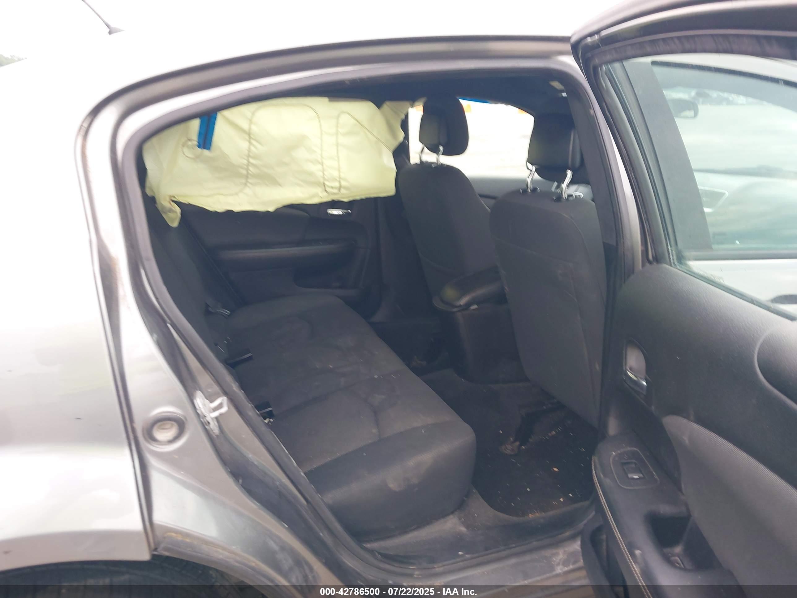 DODGE AVENGER image 8