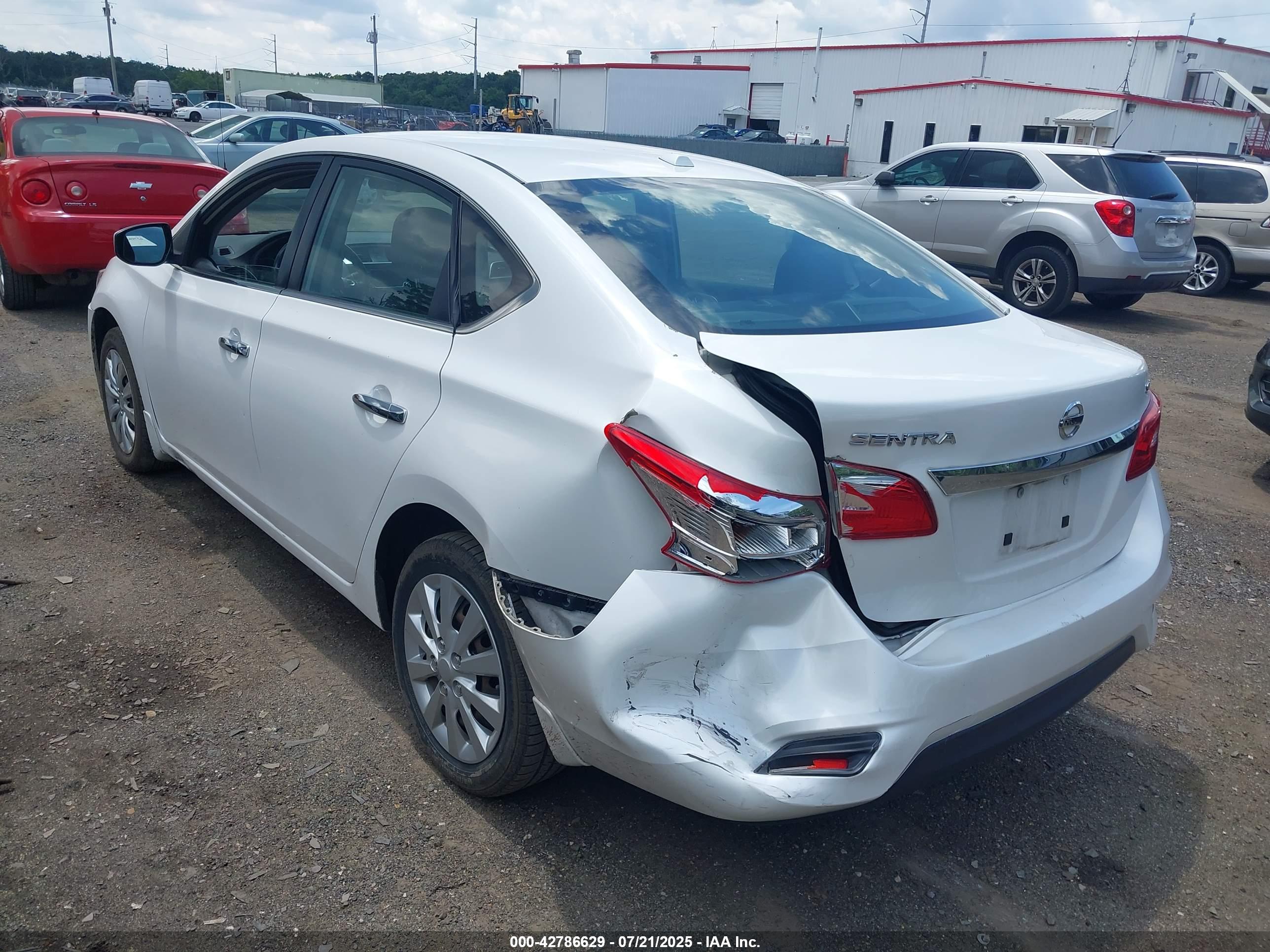 NISSAN SENTRA image 3