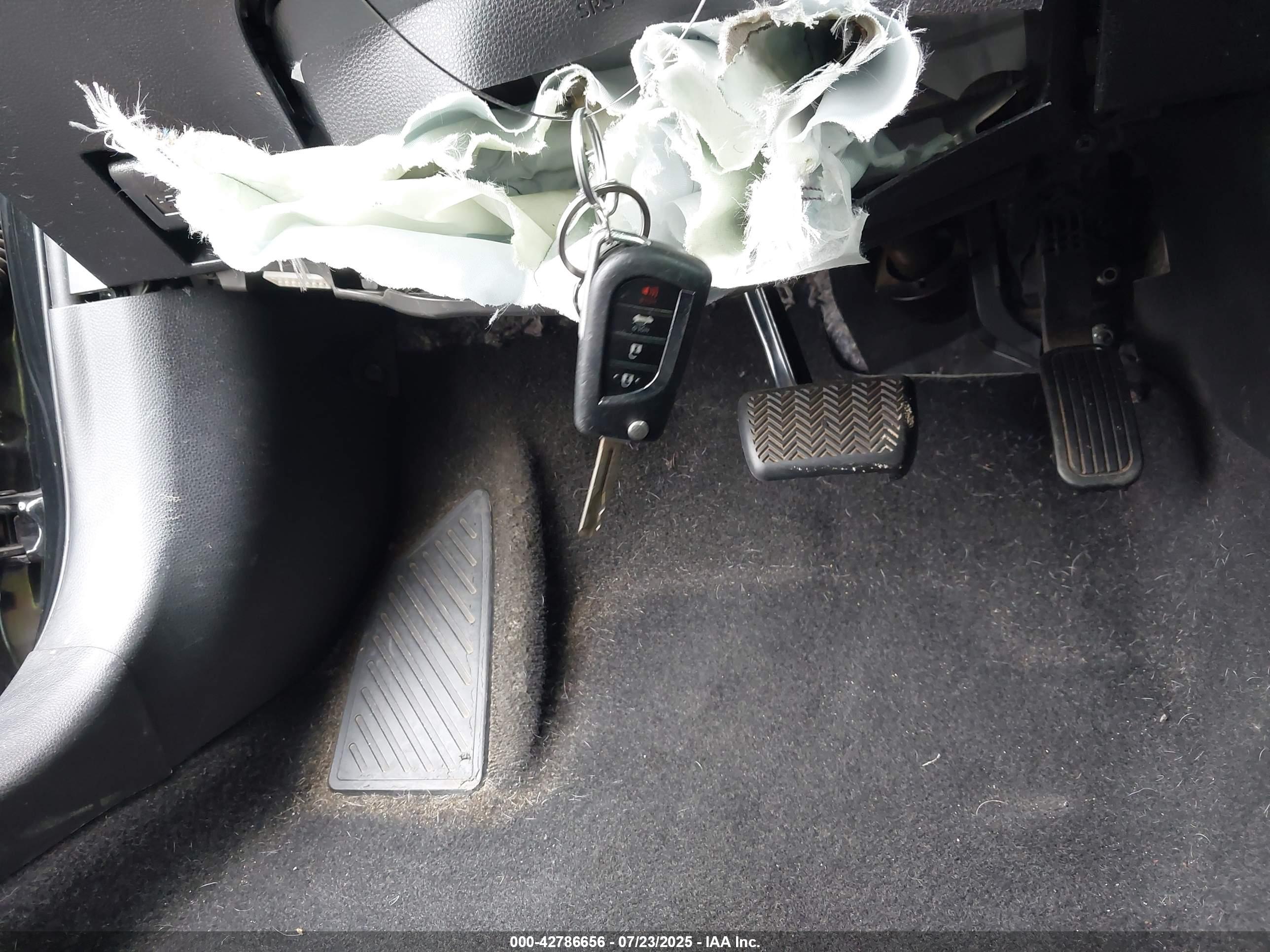 TOYOTA COROLLA image 11