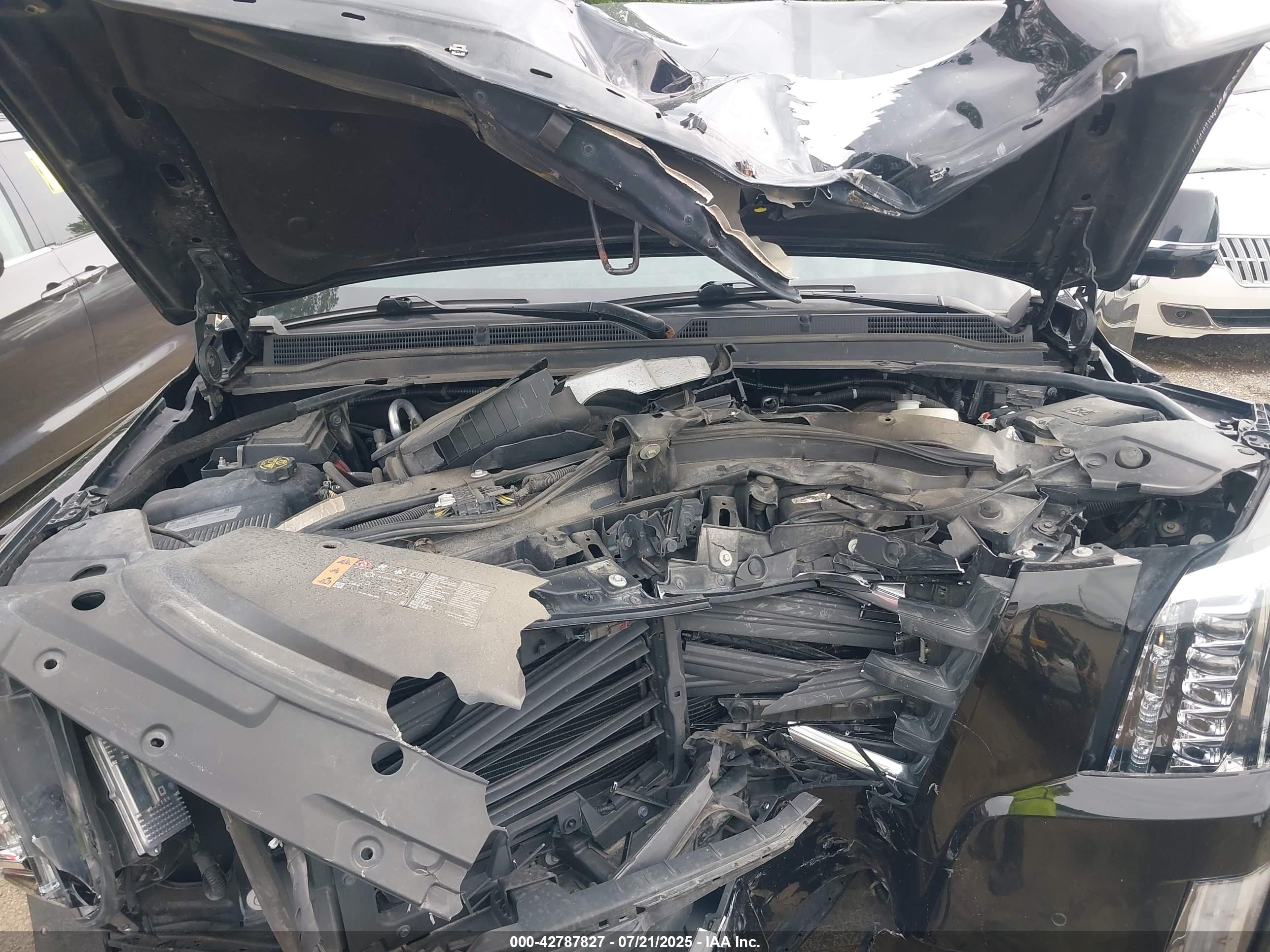 CADILLAC ESCALADE image 10
