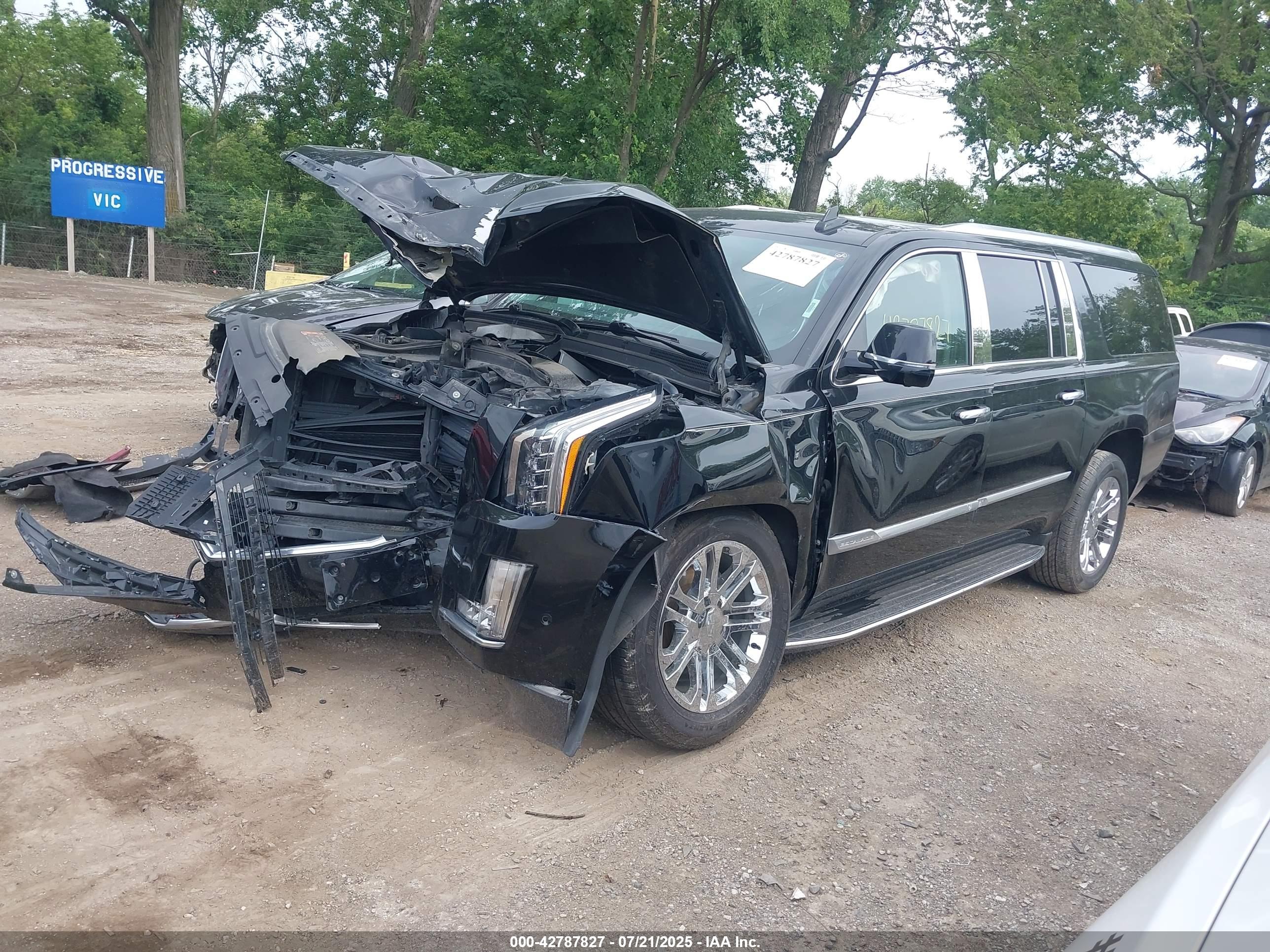 CADILLAC ESCALADE image 2
