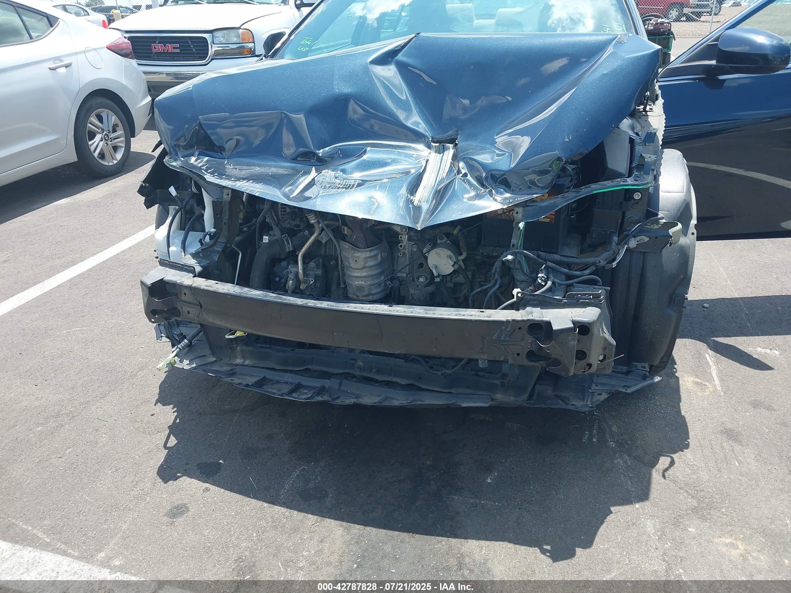 TOYOTA CAMRY image 6