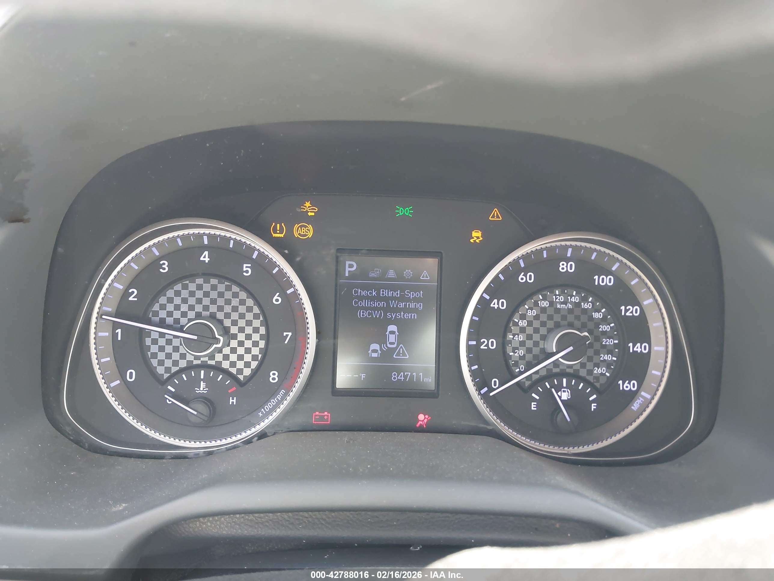HYUNDAI ELANTRA image 7