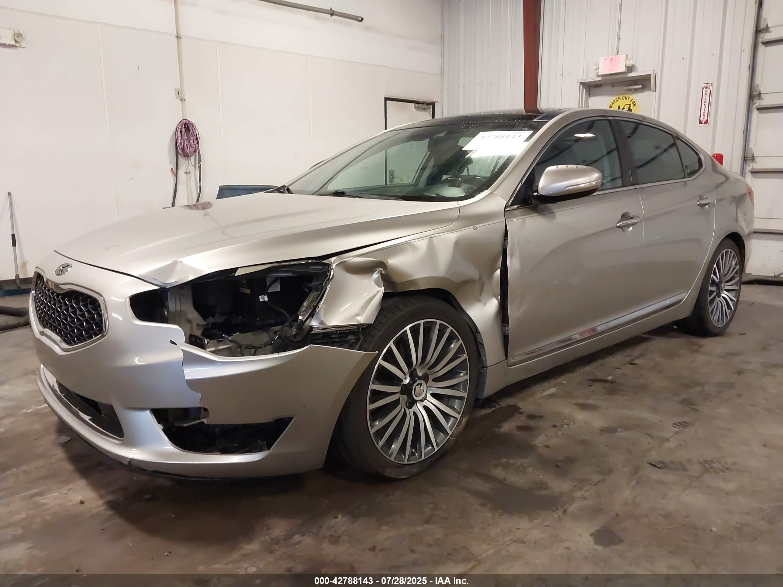 KIA CADENZA image 2