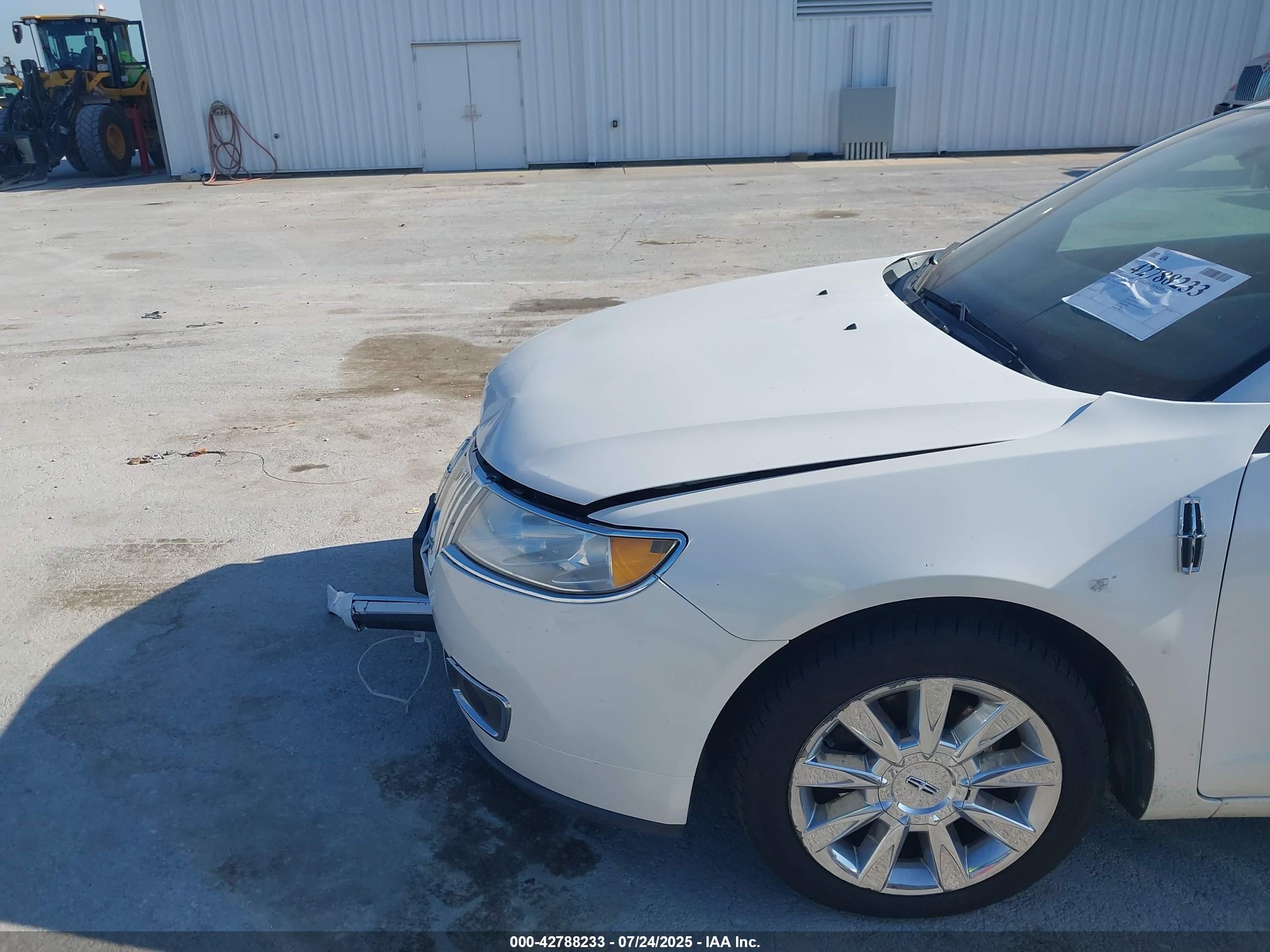 LINCOLN MKZ image 6