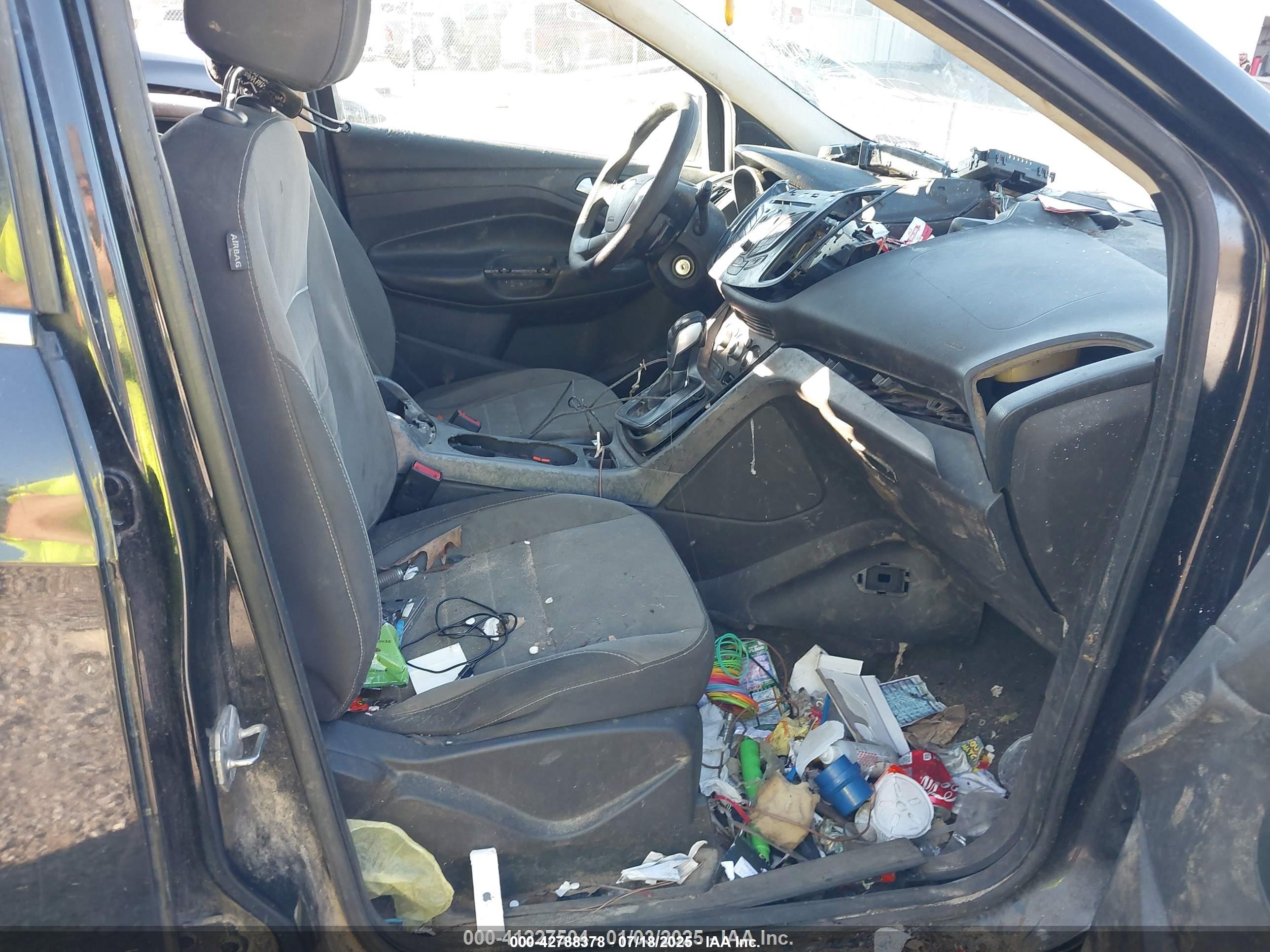 FORD ESCAPE image 5