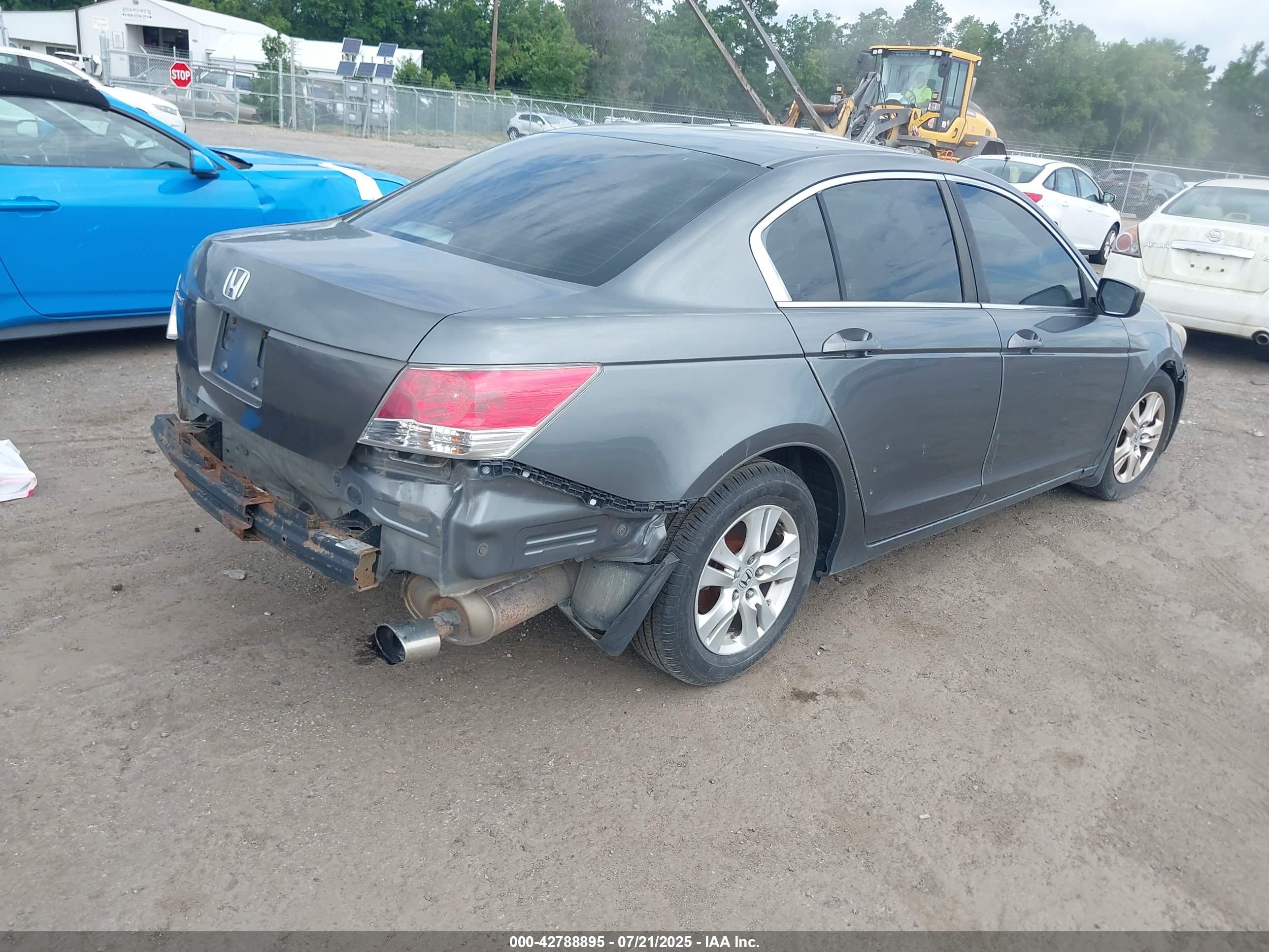 HONDA ACCORD image 4