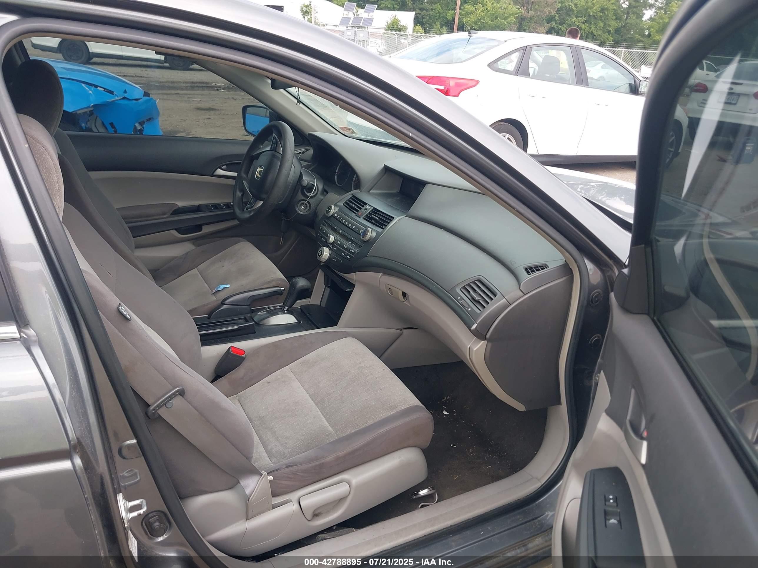 HONDA ACCORD image 5