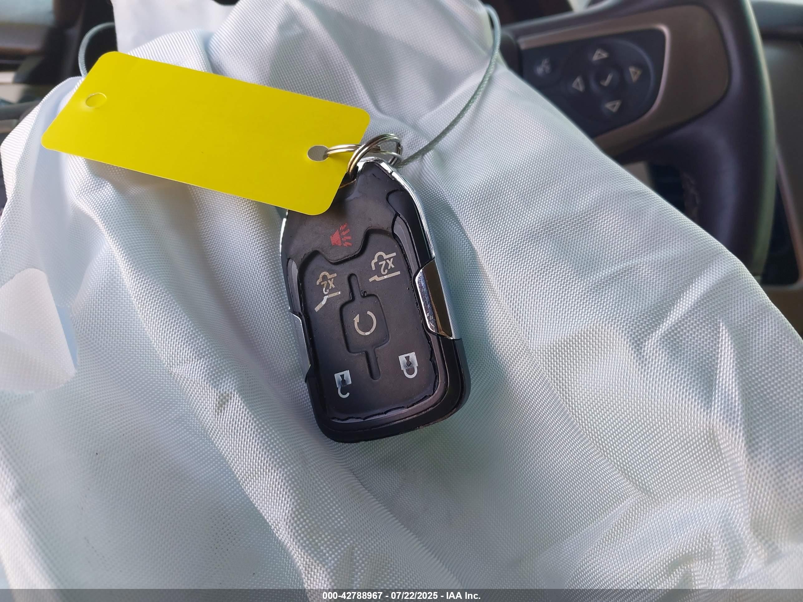 GMC YUKON image 11