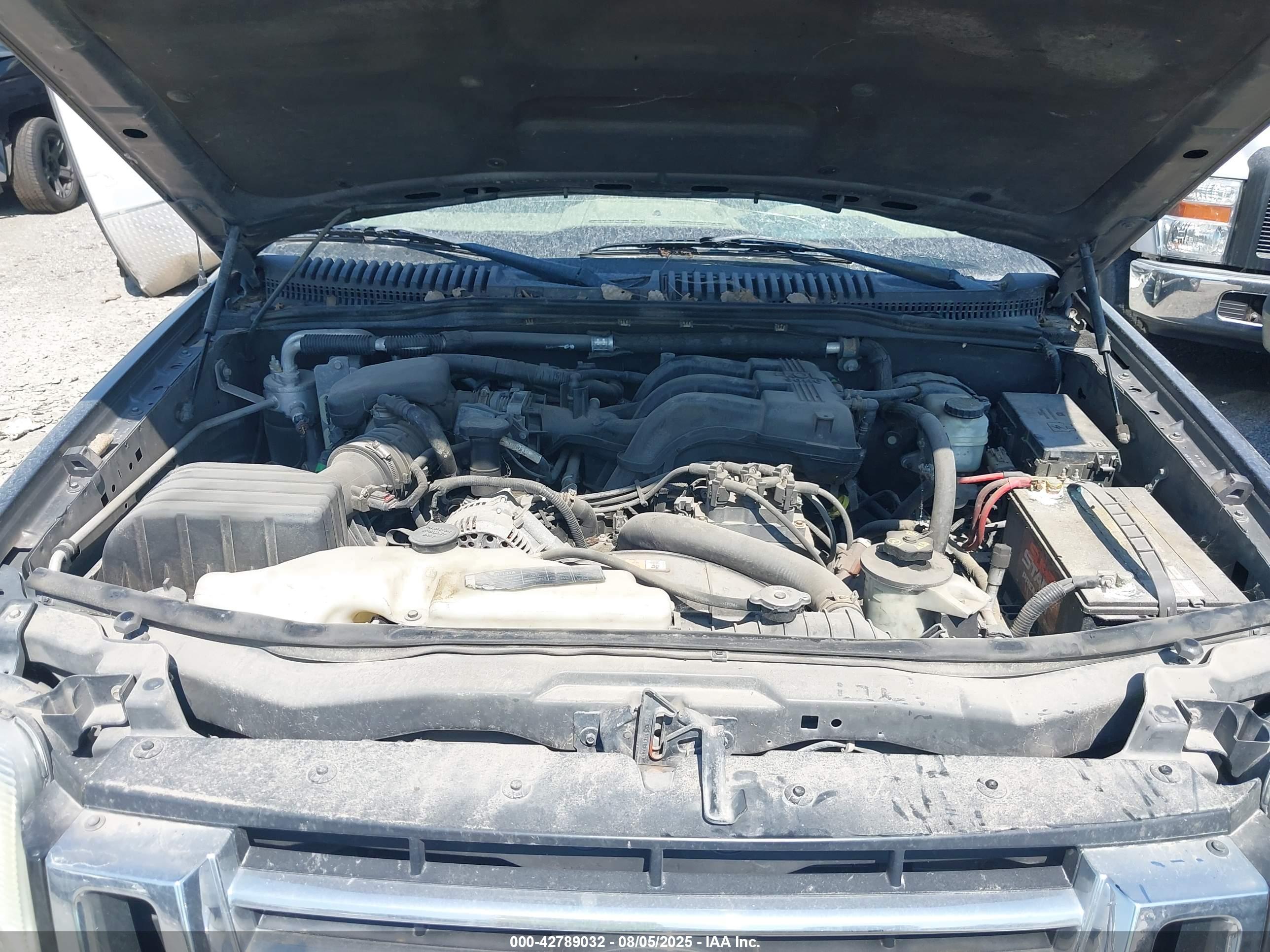 FORD EXPLORER image 10