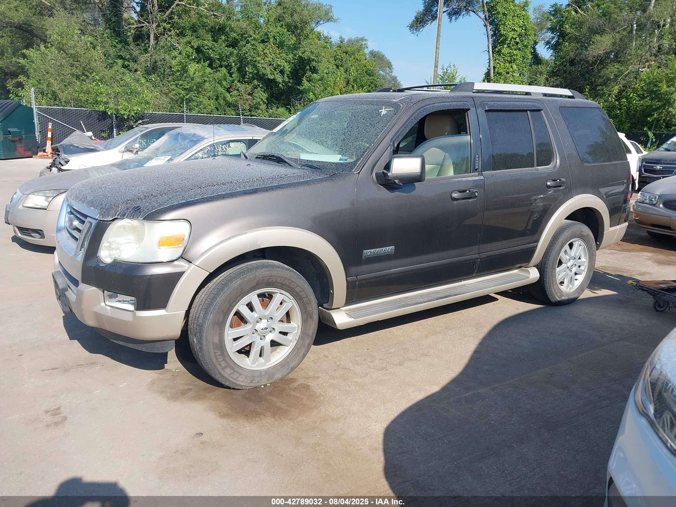 FORD EXPLORER image 2