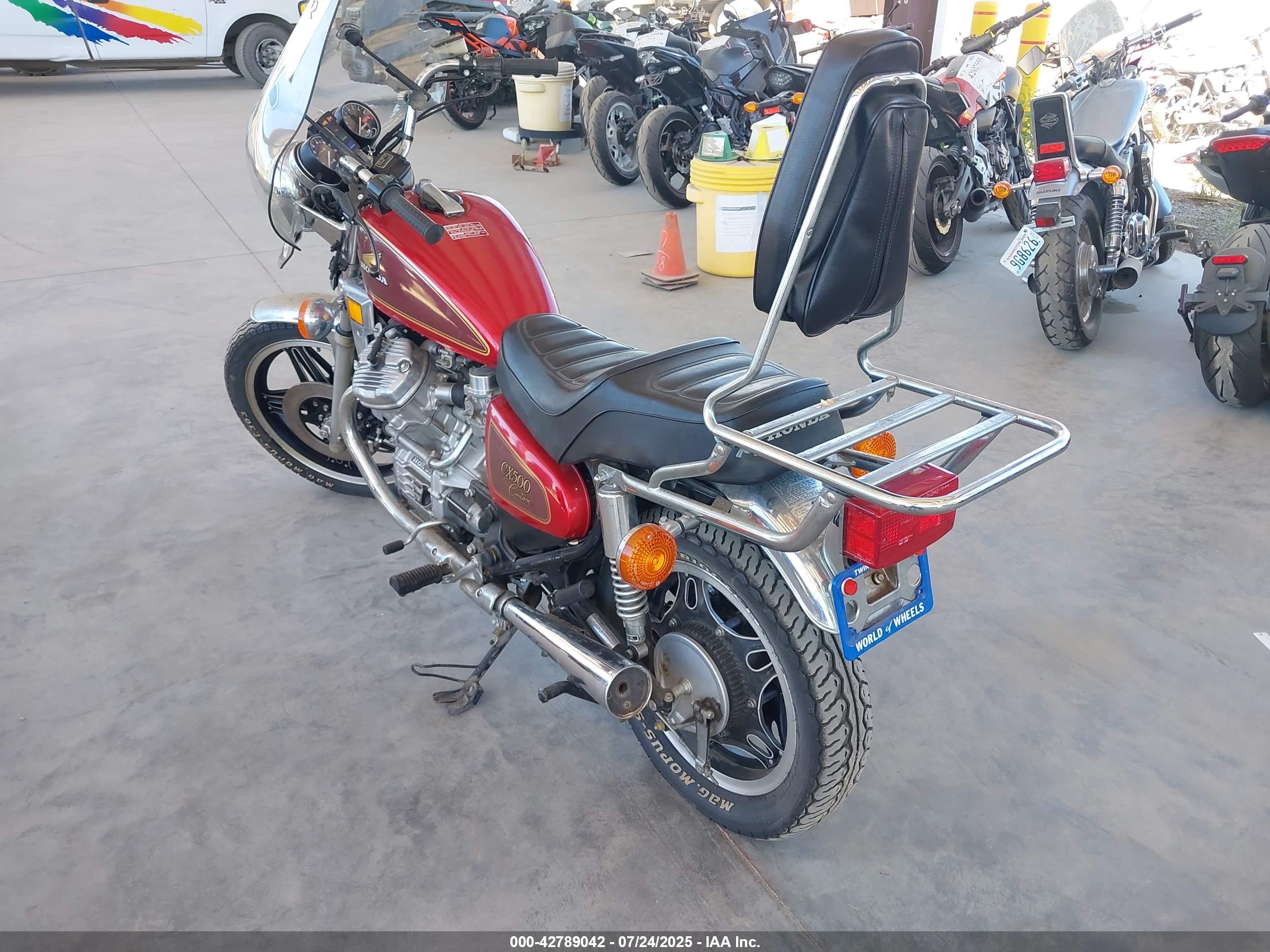 HONDA CX500 image 3