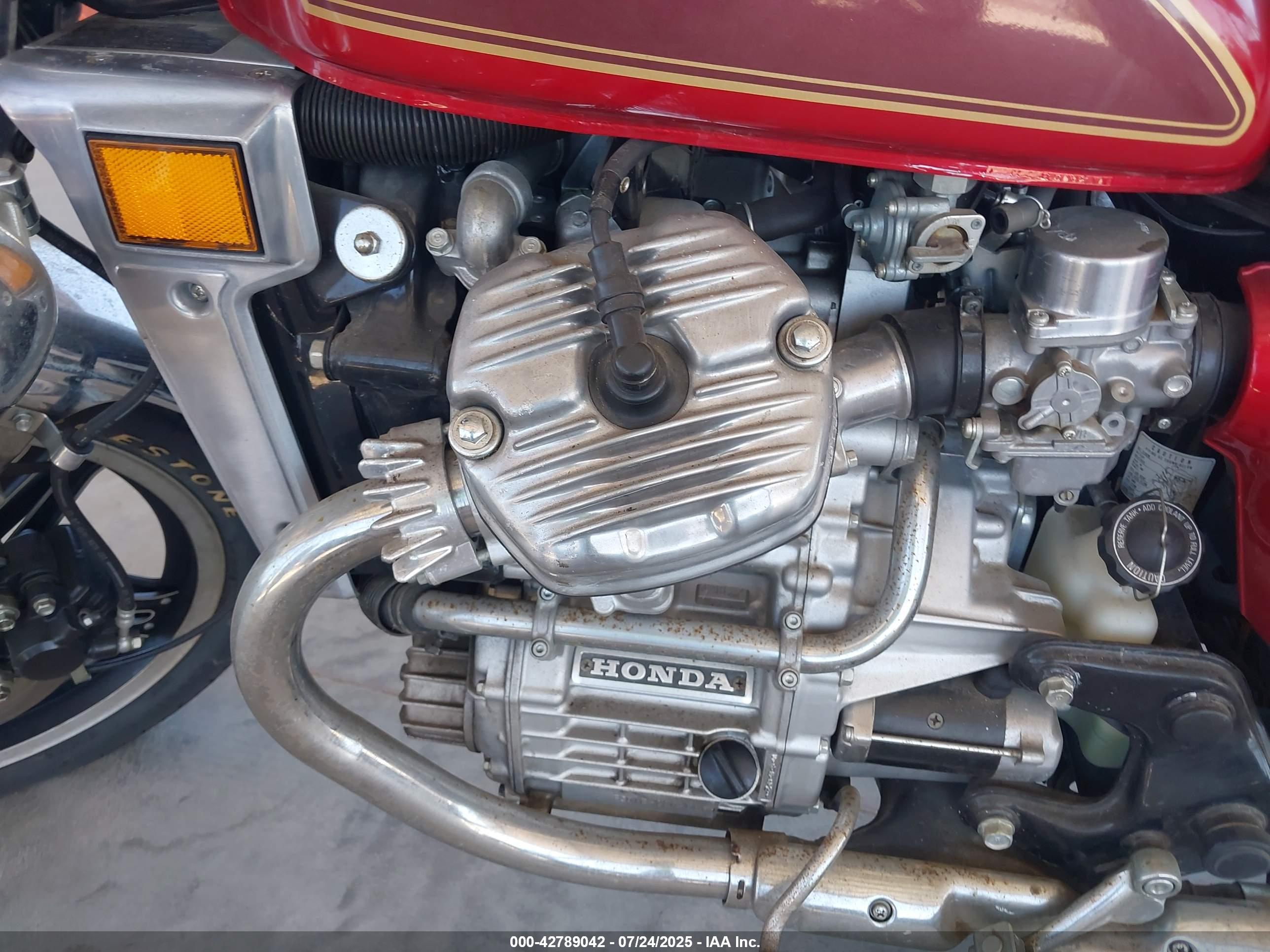 HONDA CX500 image 9