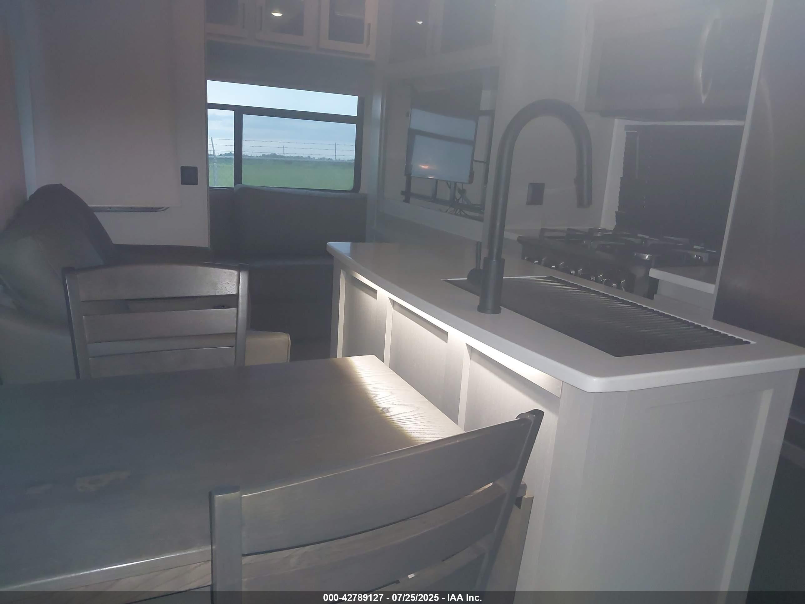 FOREST RIVER image 5