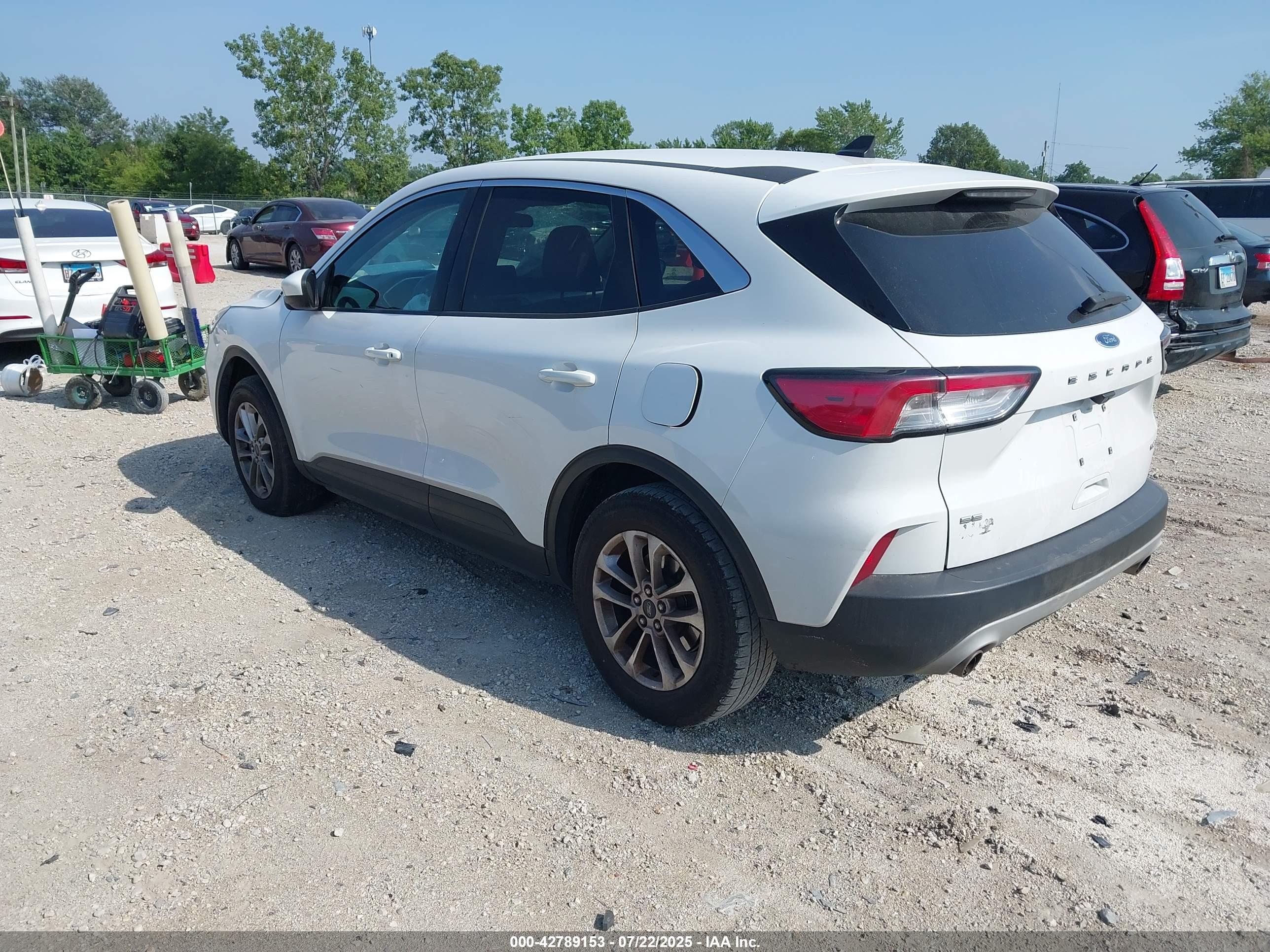 FORD ESCAPE image 3