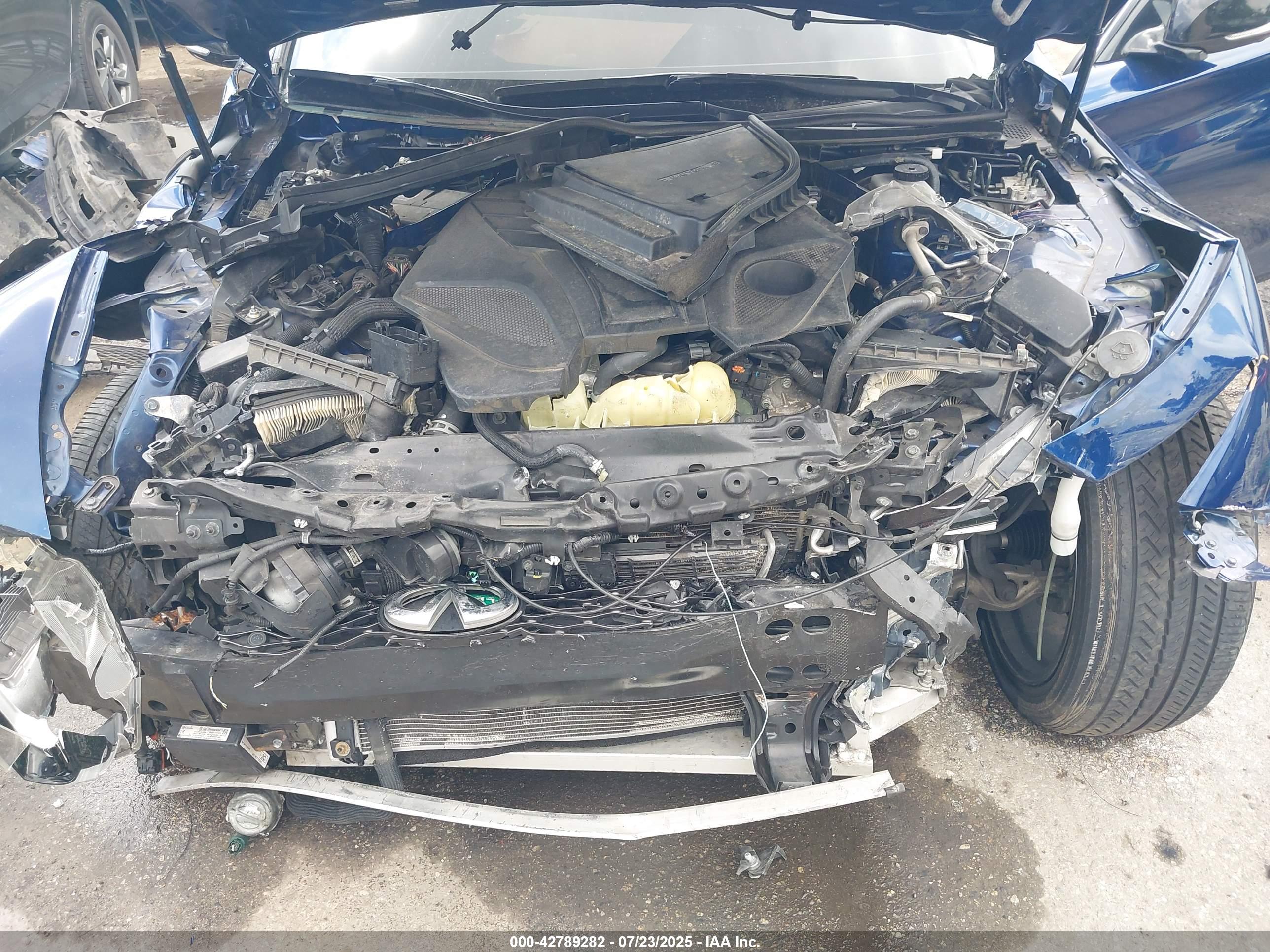 INFINITI Q50 image 10