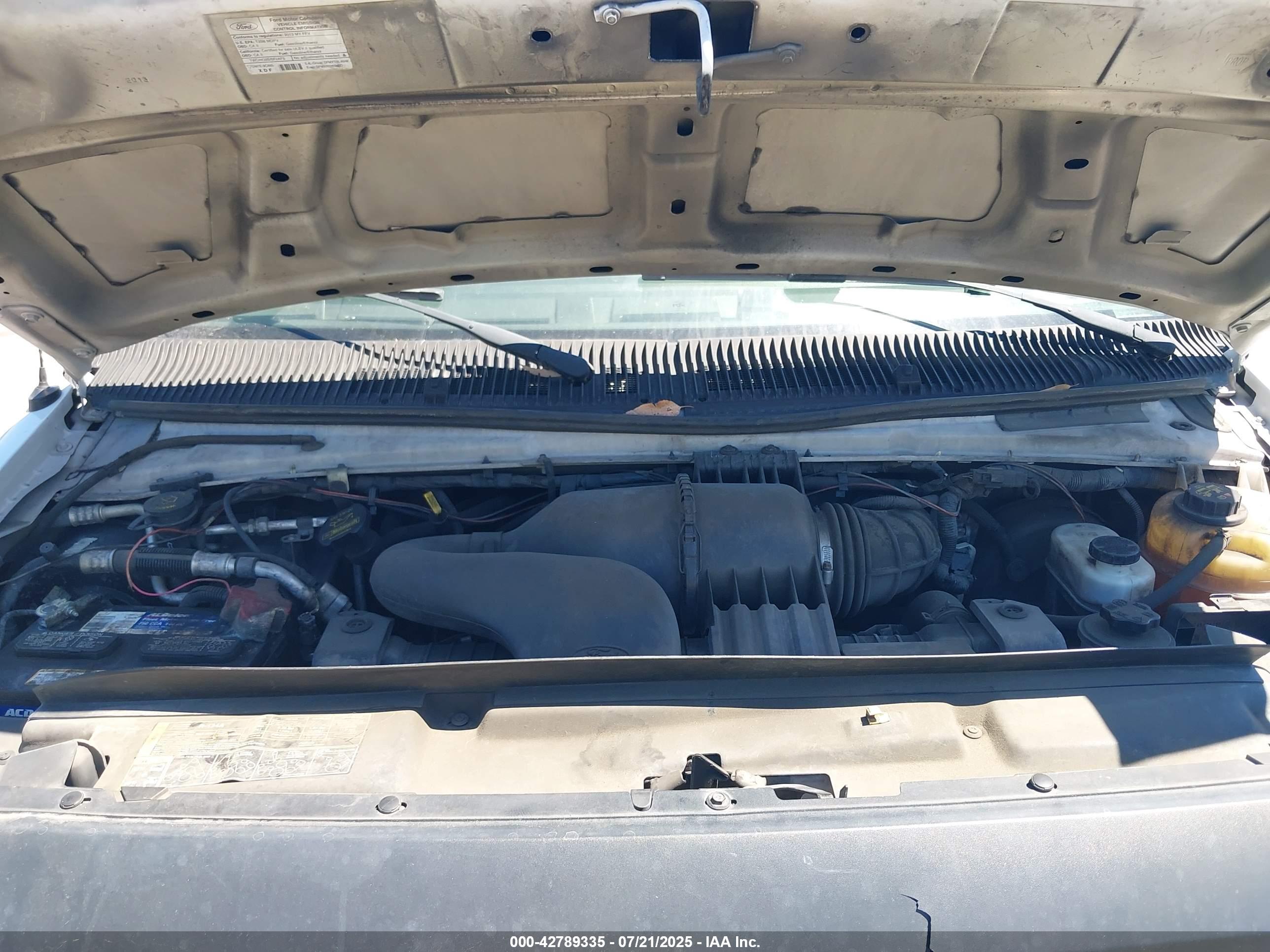 FORD E-250 image 10