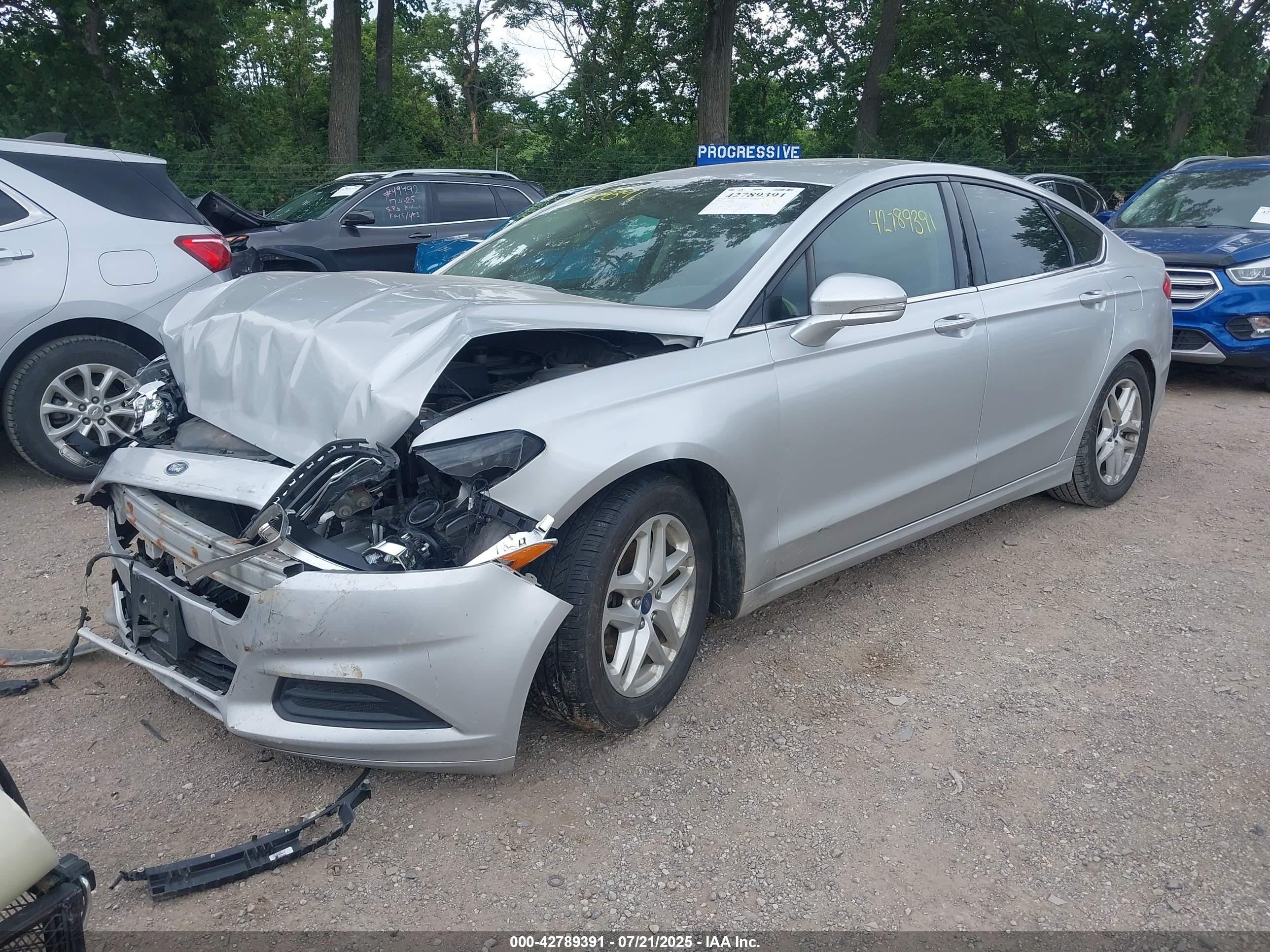 FORD FUSION image 2