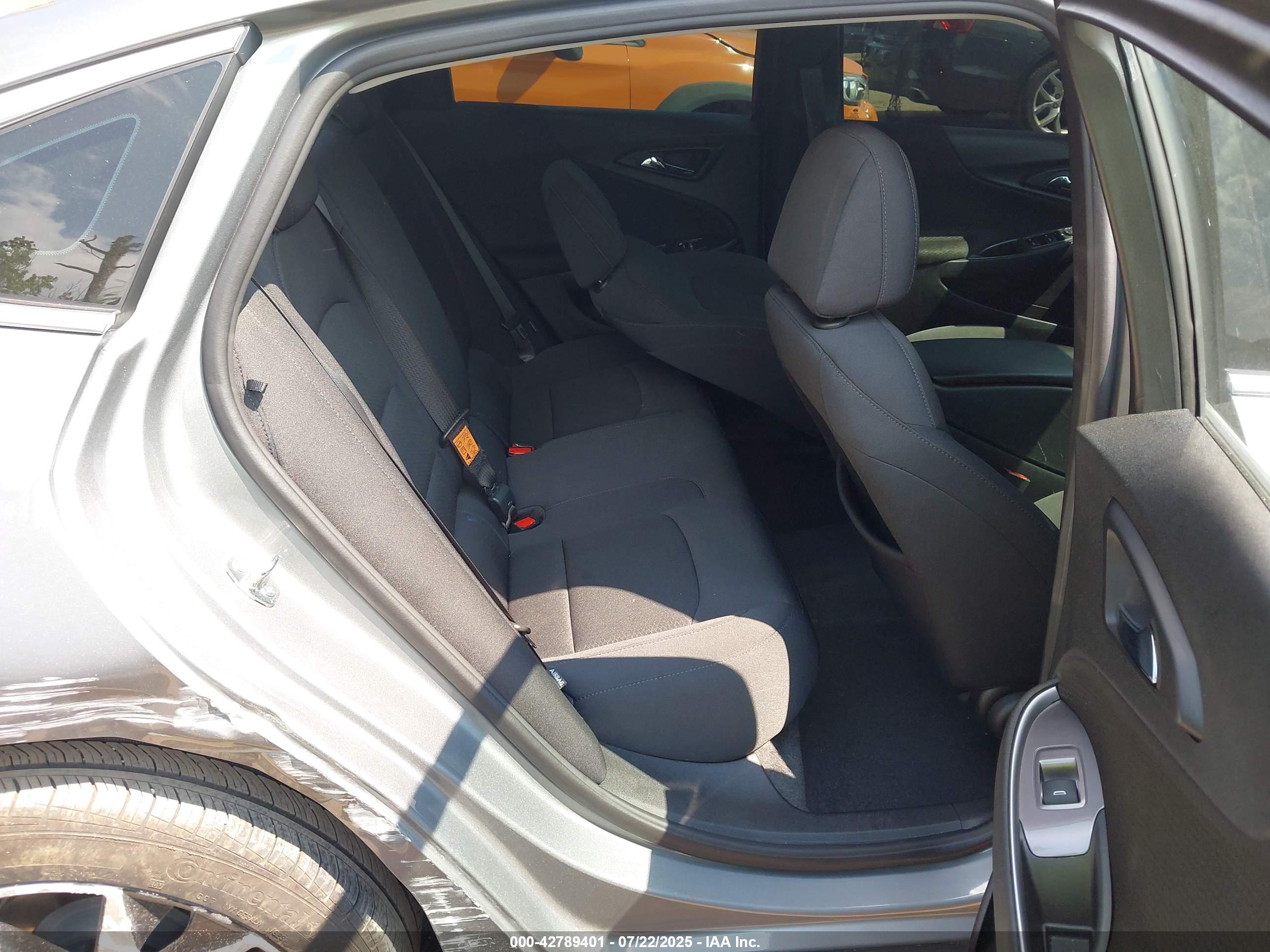 CHEVROLET MALIBU image 8